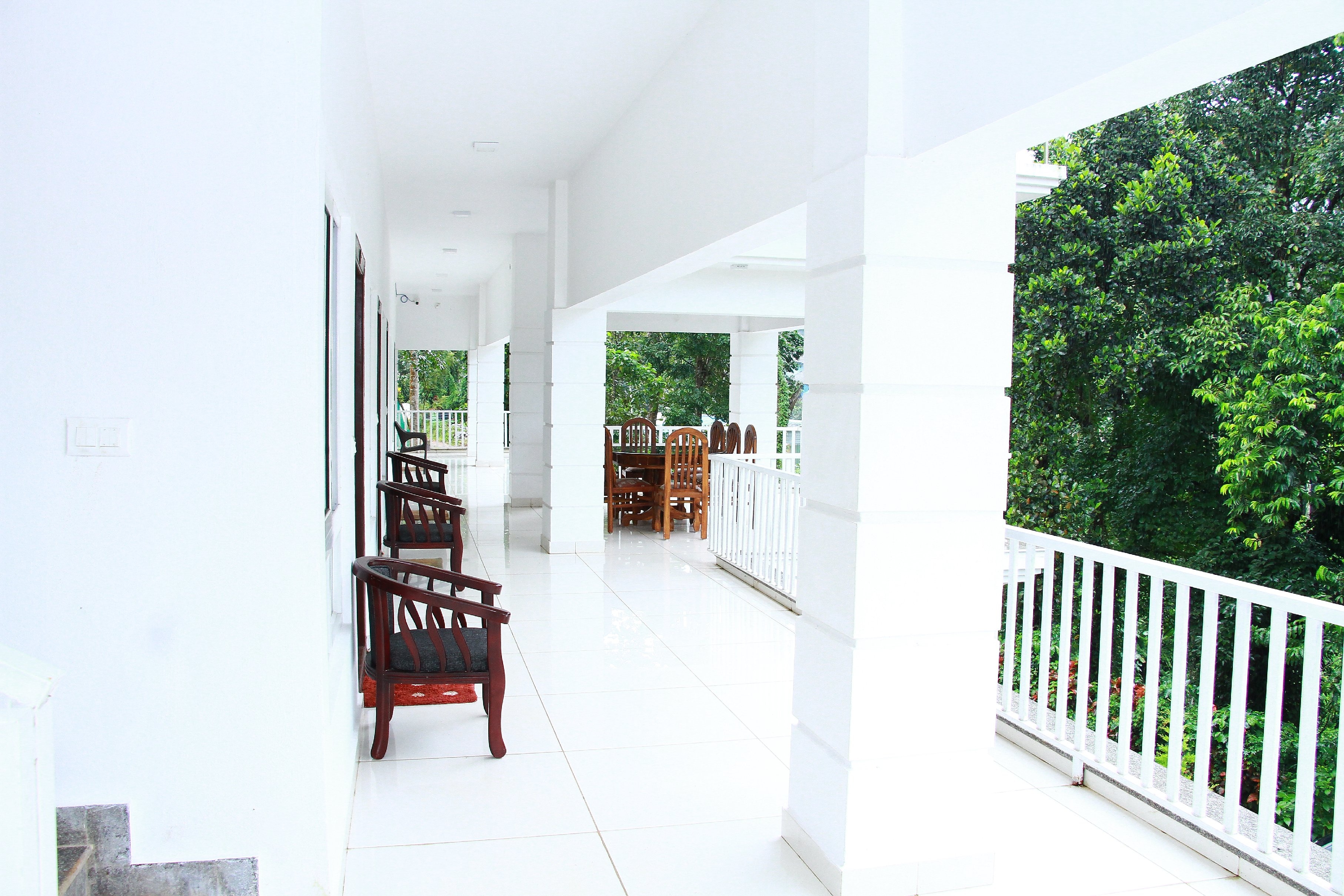 Peaberry Plantation Stay - Tap to explore photos