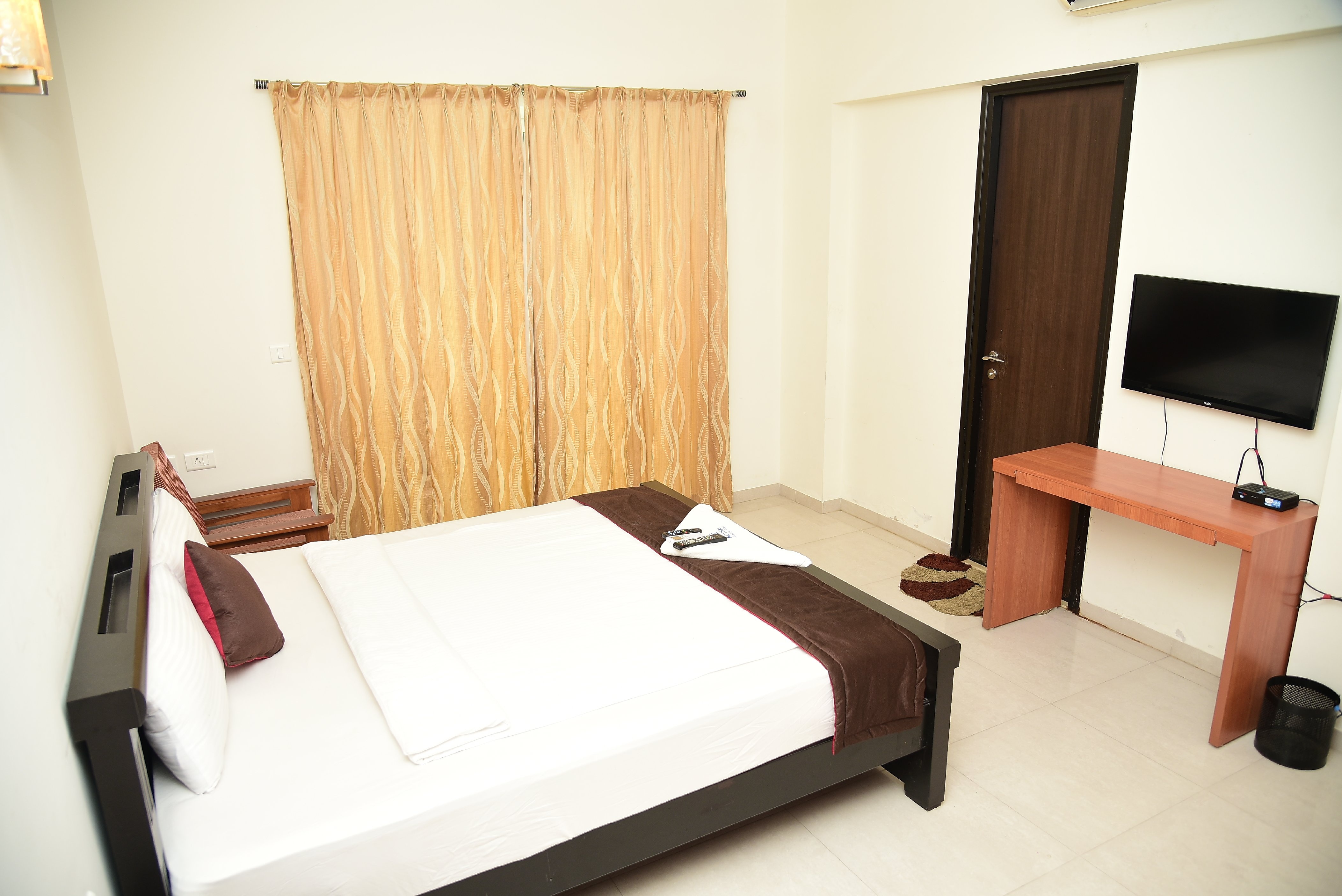 Oragadam Rooms - Tap to explore photos
