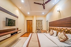 HOTEL AUGUSTO, Varanasi