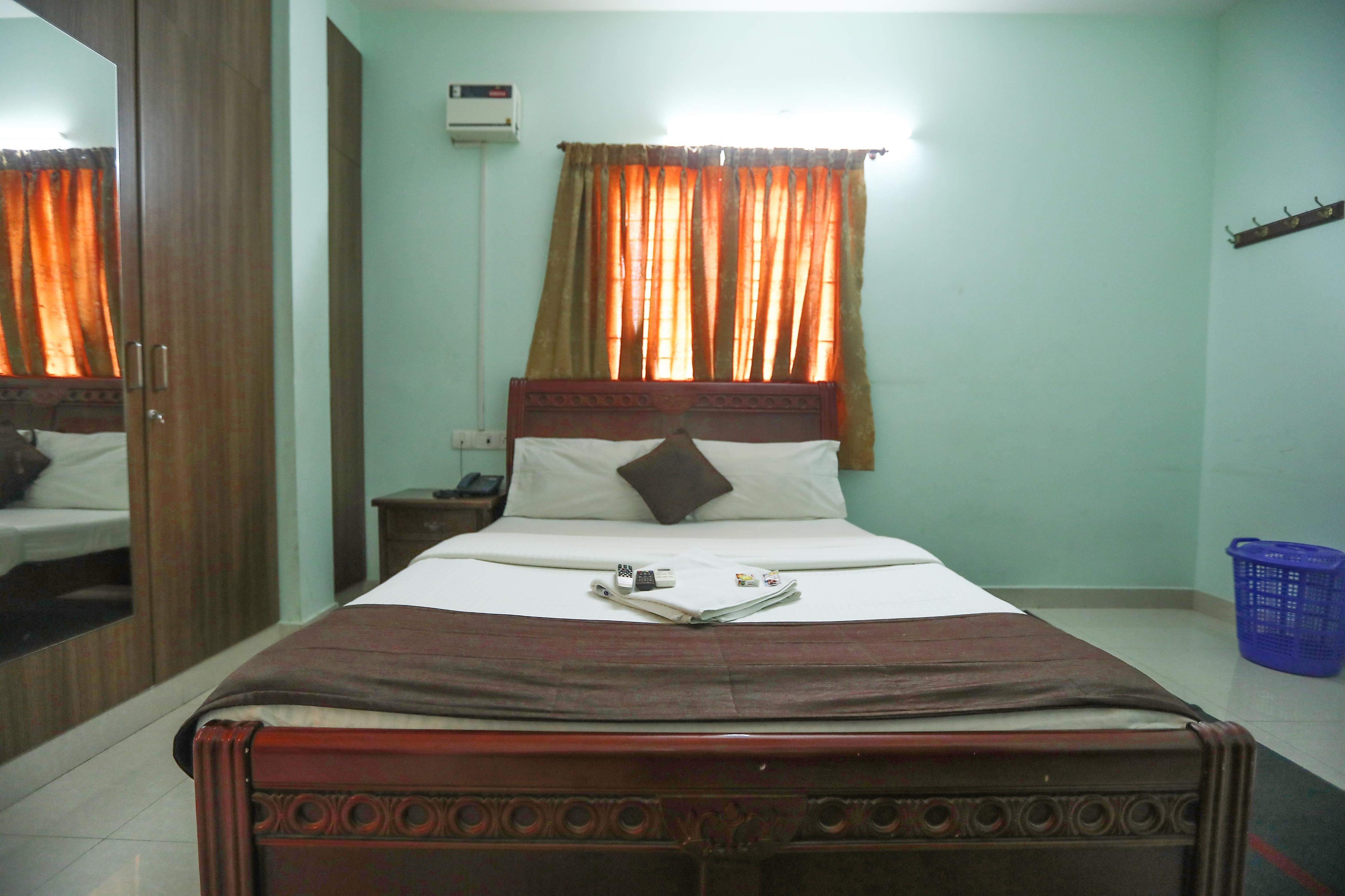 ULO Saicharan Comfort Inn - Tap to explore photos