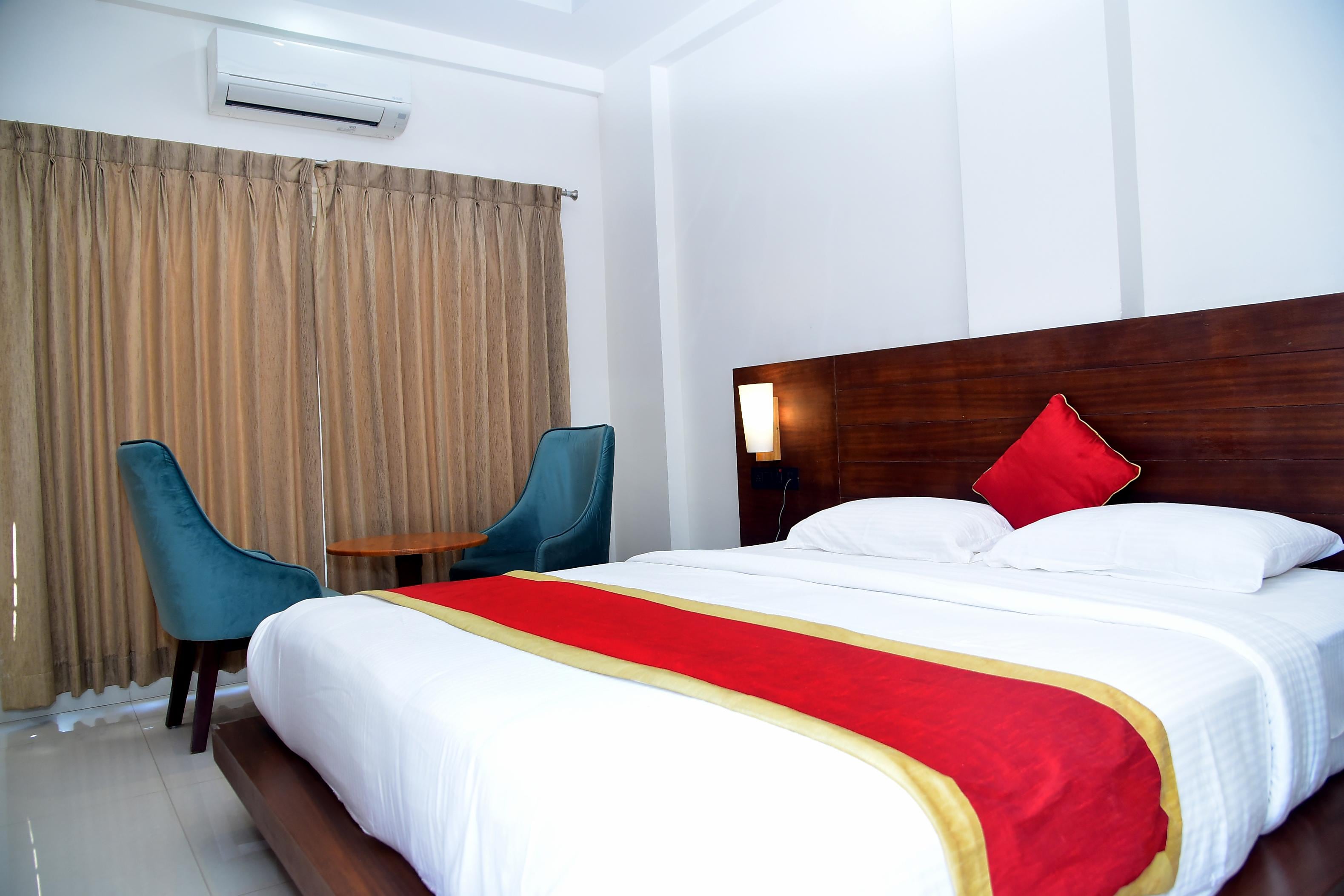 Hotel Sharada Comforts - Tap to explore photos
