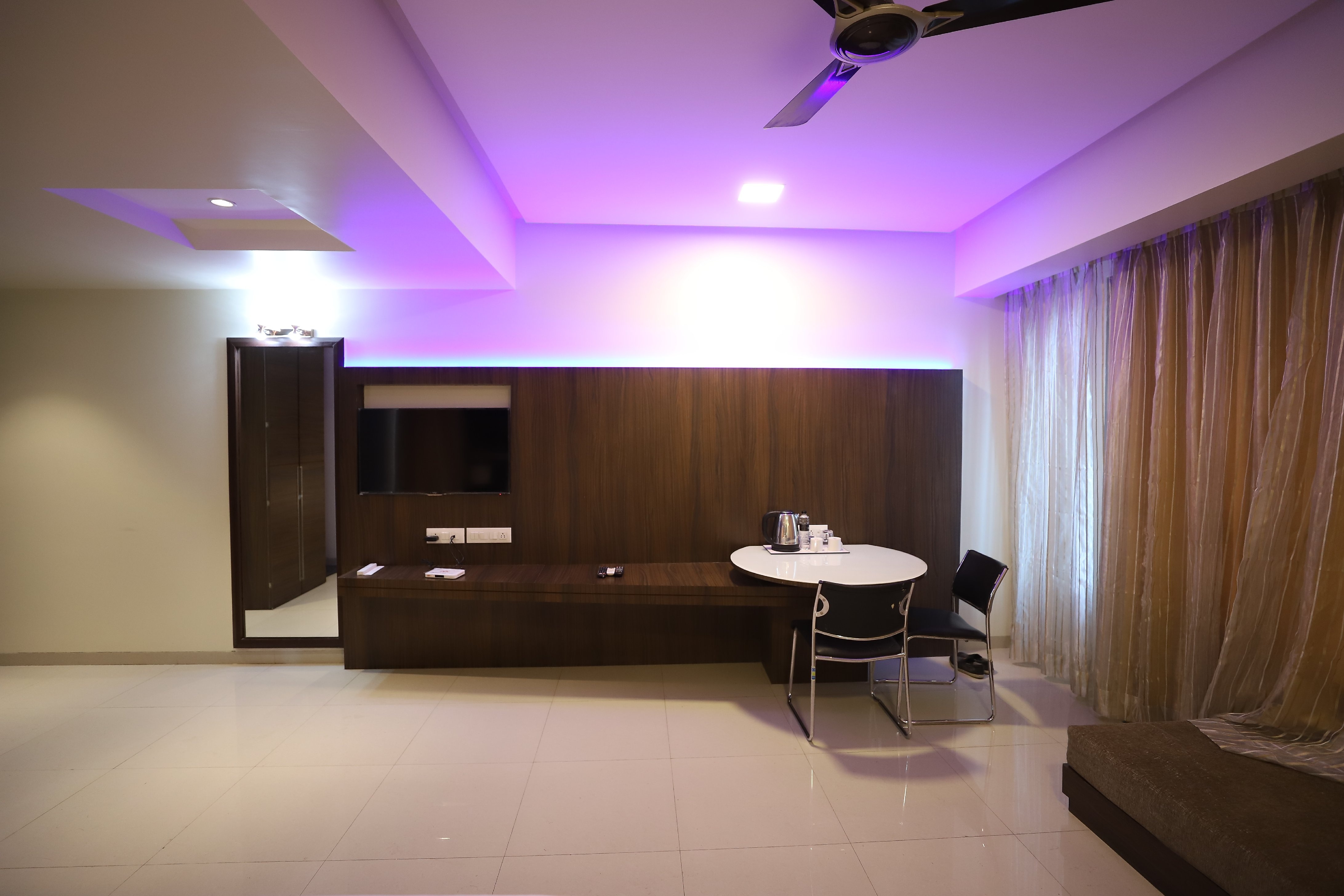 Hotel Seven Sky 3