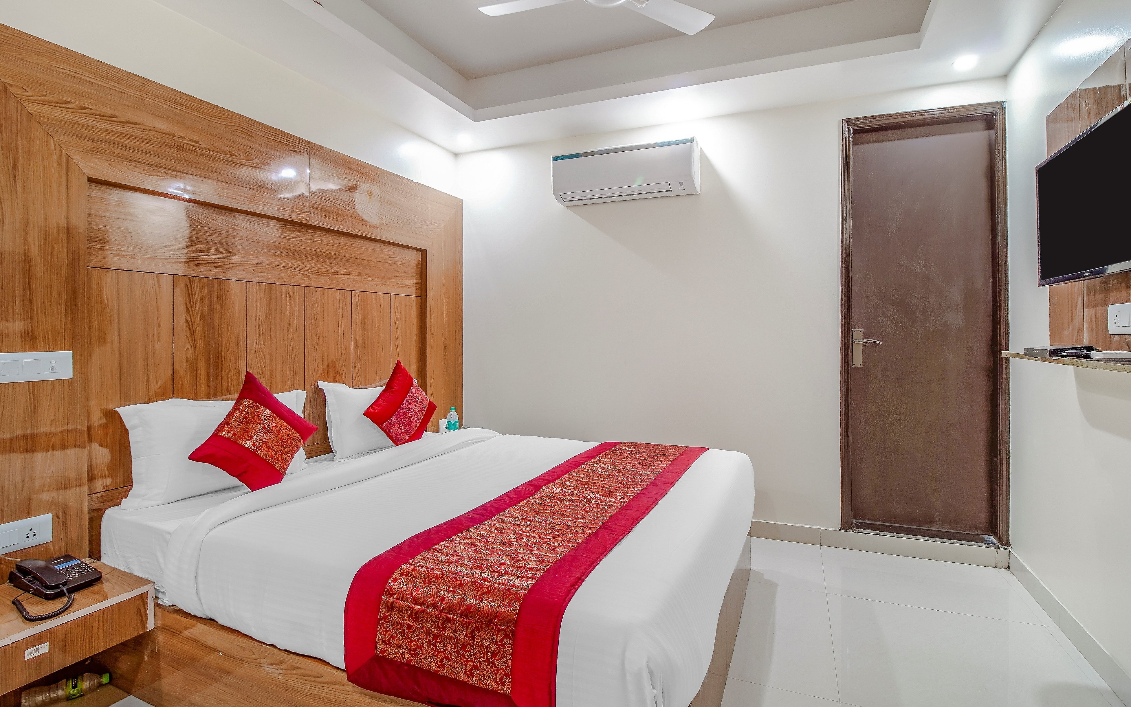 HOTEL CLASSIC PARADISE AT DELHI  AIRPORT - Tap to explore photos