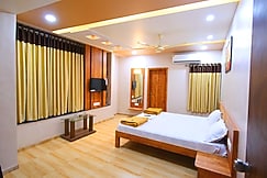 Hotel Platinum., Somnath