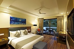 Resort The Lohias Candolim Goa