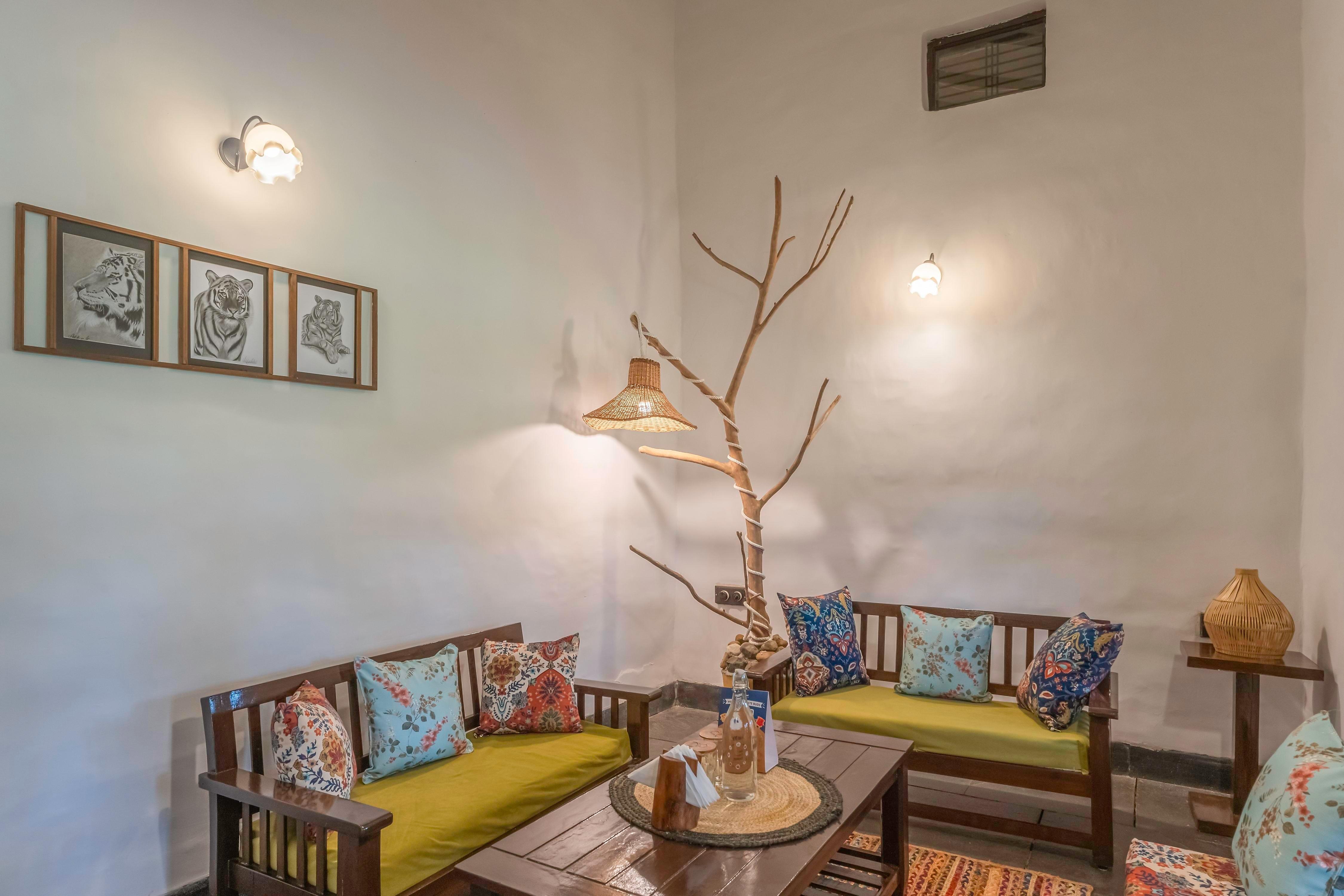 WOW STAYZ2  Pachmarhi  Ecotel - Tap to explore photos