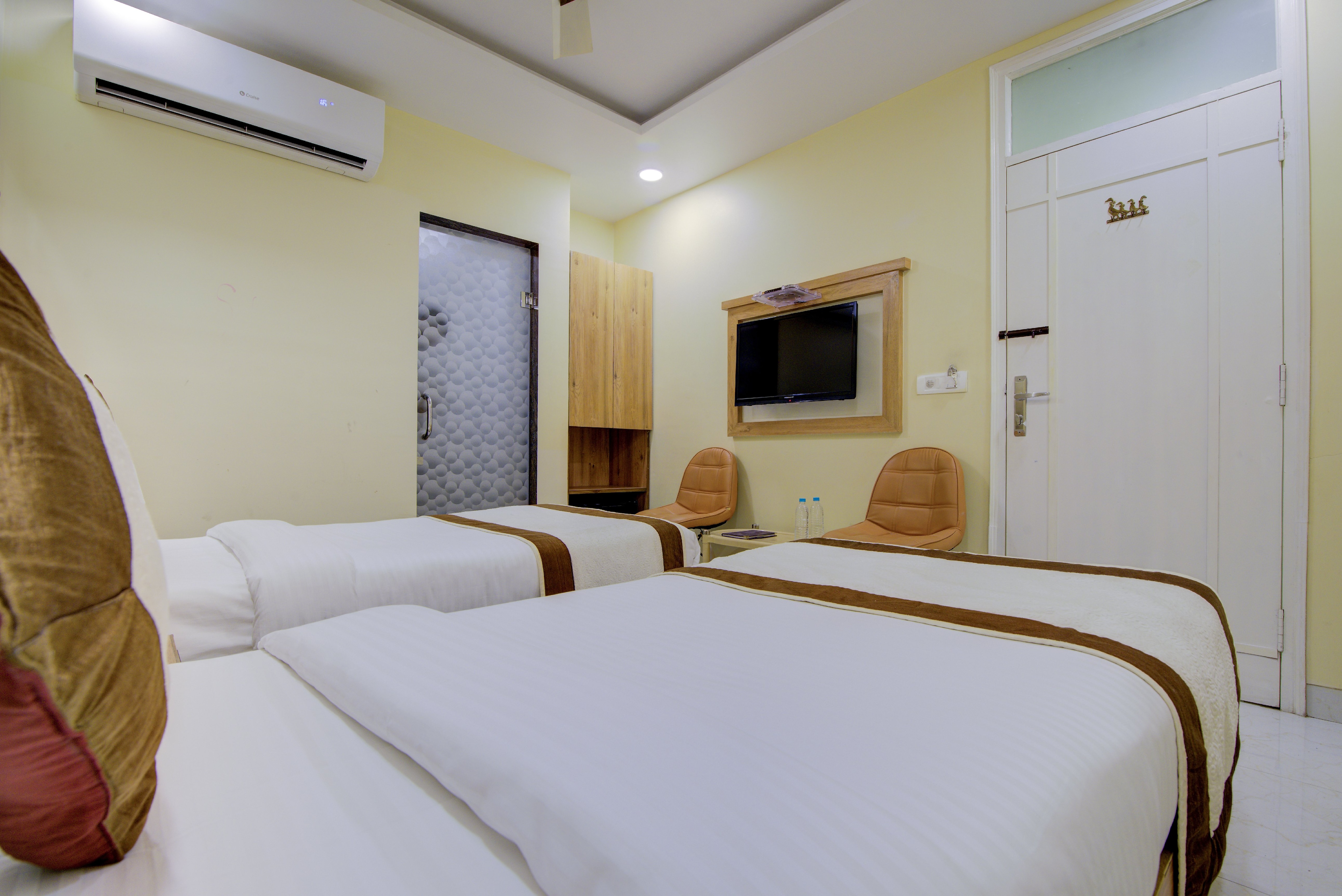 Hotel Amar International - Tap to explore photos