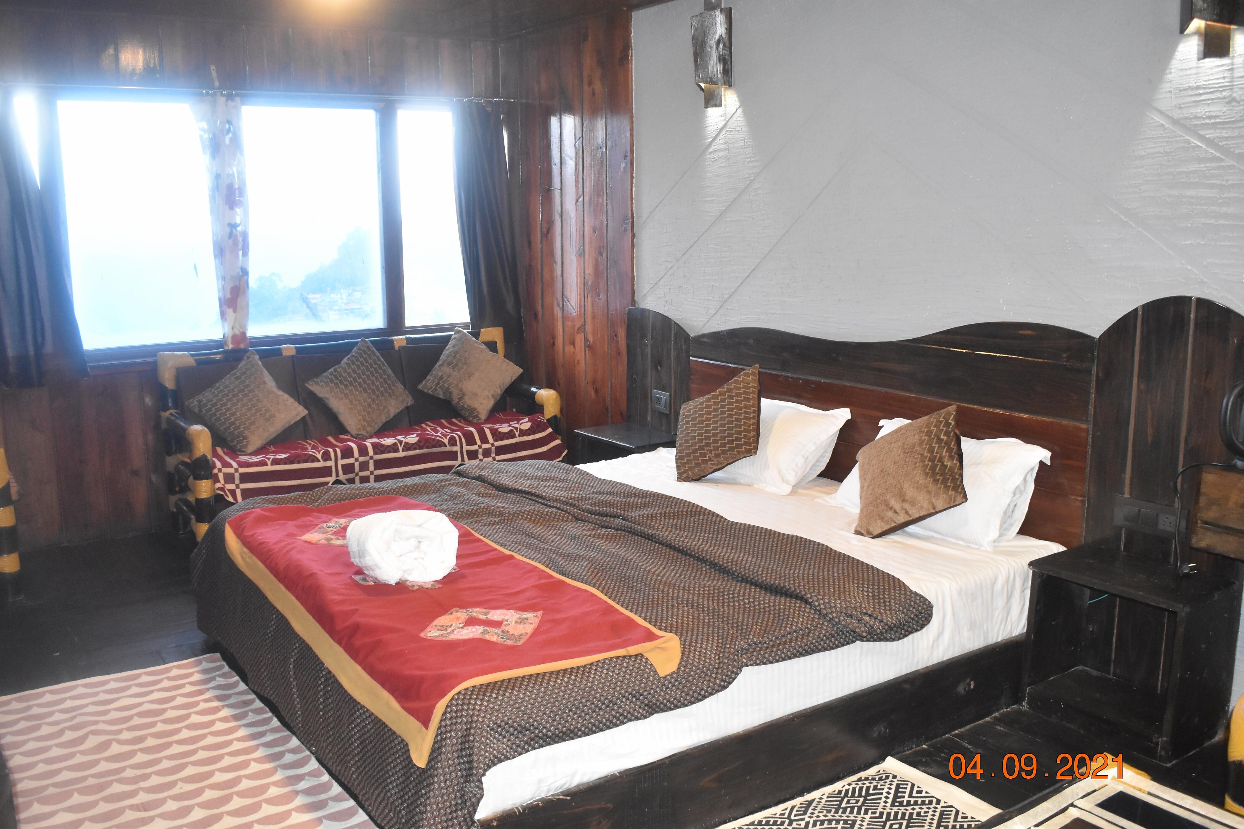 Hotel Jaiswal Grand - Tap to explore photos