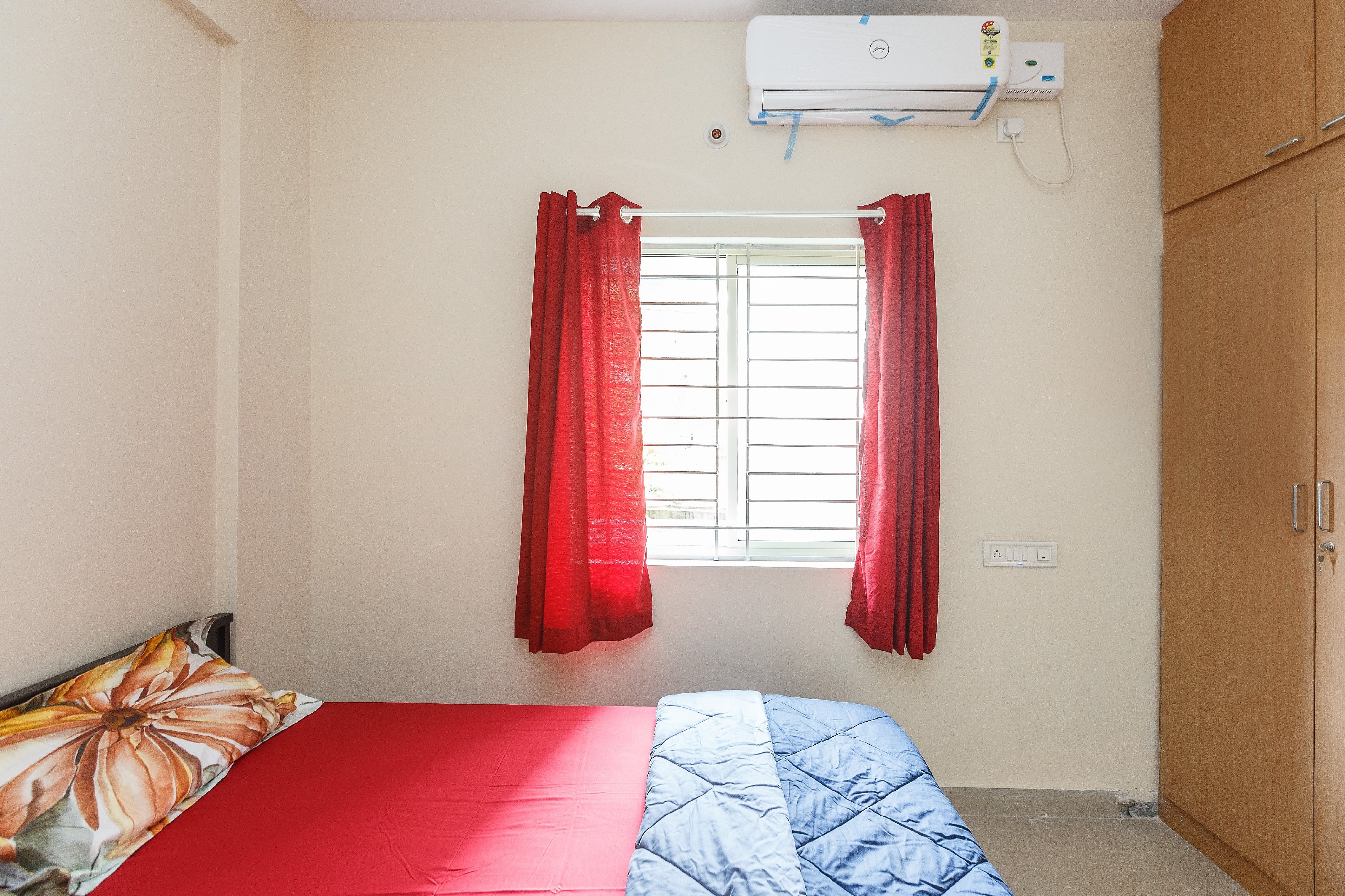 Misty Meridian Serviced Apartment - Tap to explore photos