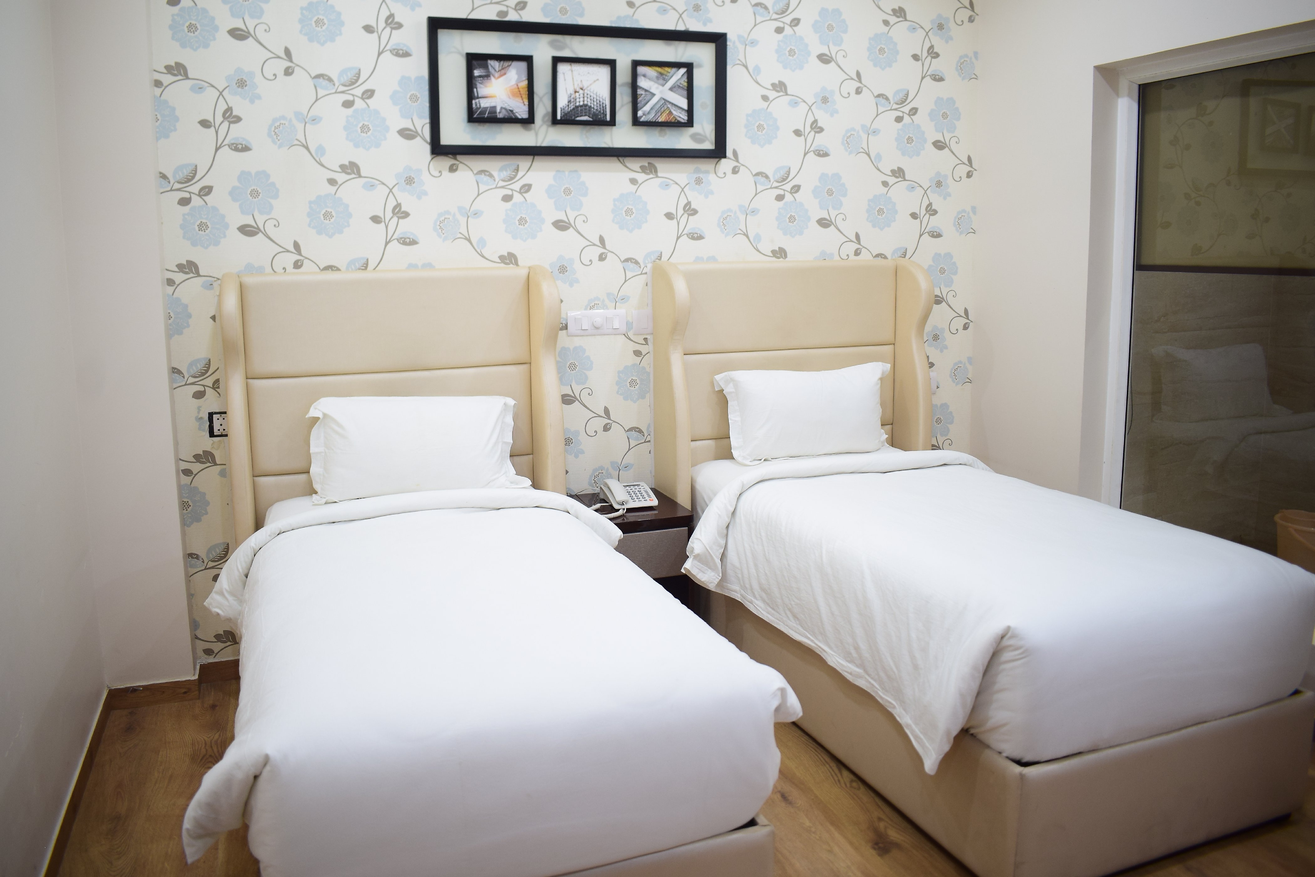 Hotel Naveen Continental @ 2Minutes Walk From Zero Road Bus Stand - Tap to explore photos