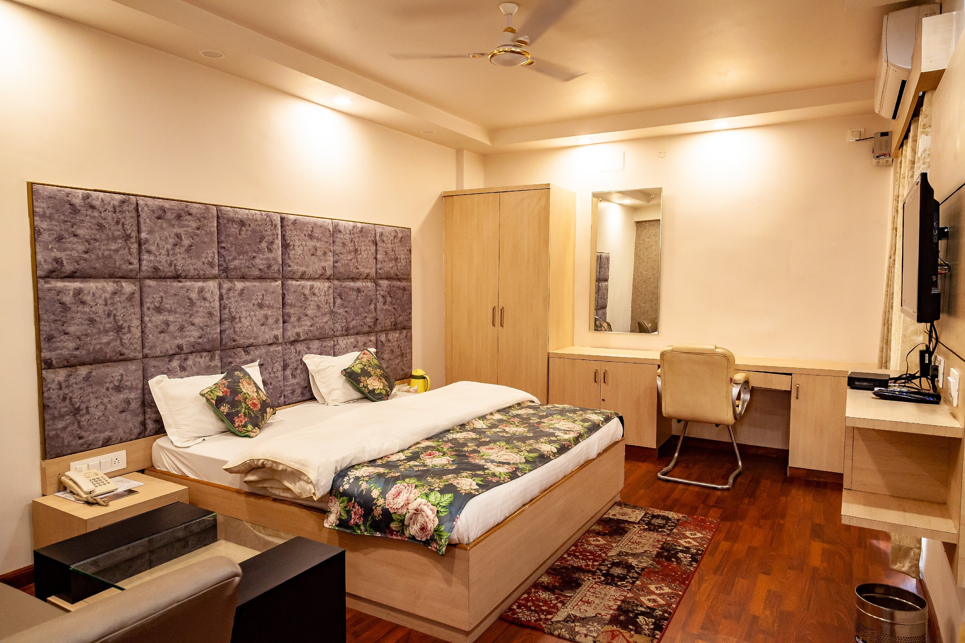 Hotel Rahi Ilawart, Prayagraj 𝗕𝗢𝗢𝗞 Prayagraj Hotel
