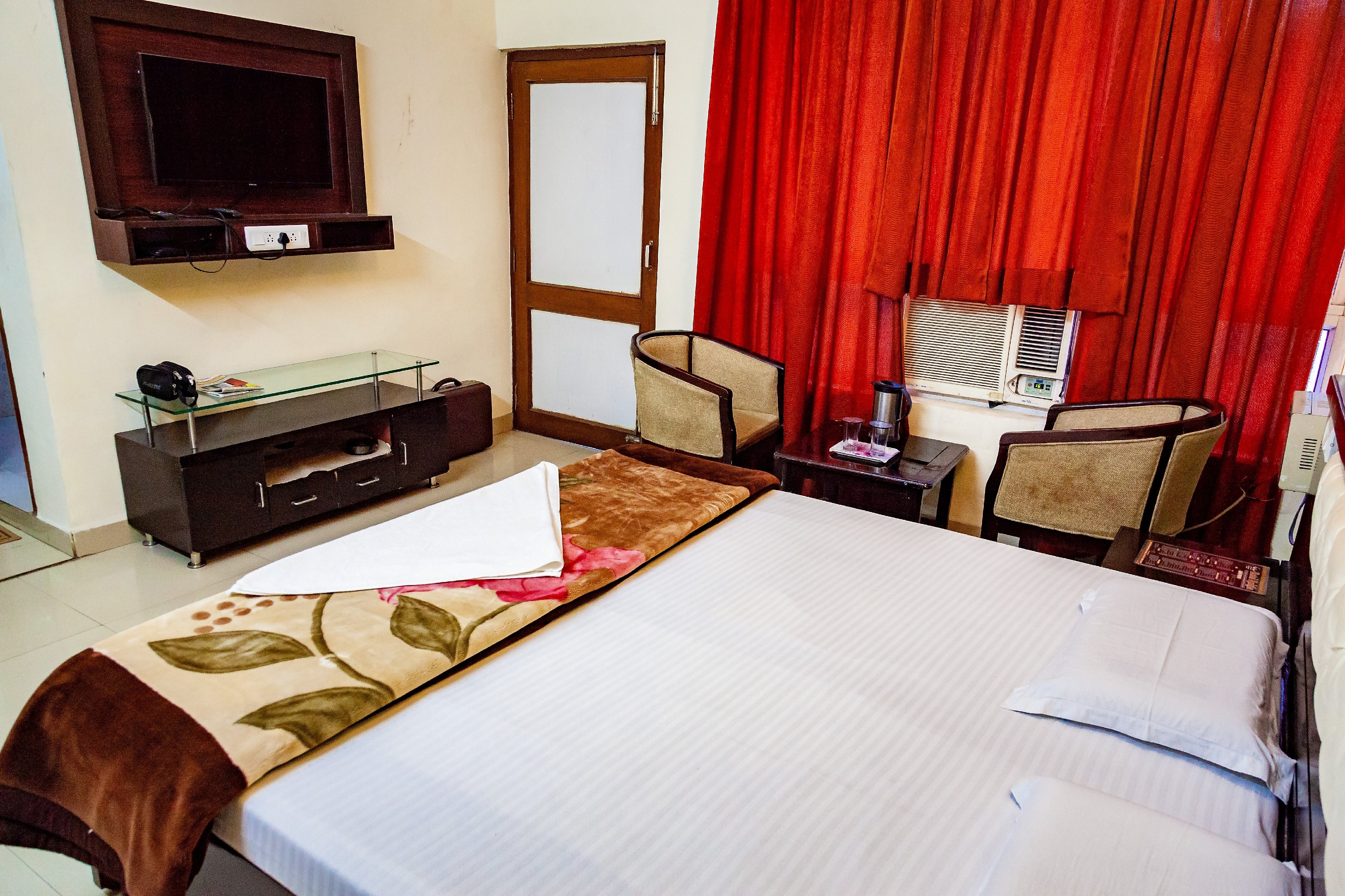 Rahi Tourist Bungalow Bareilly - Tap to explore photos