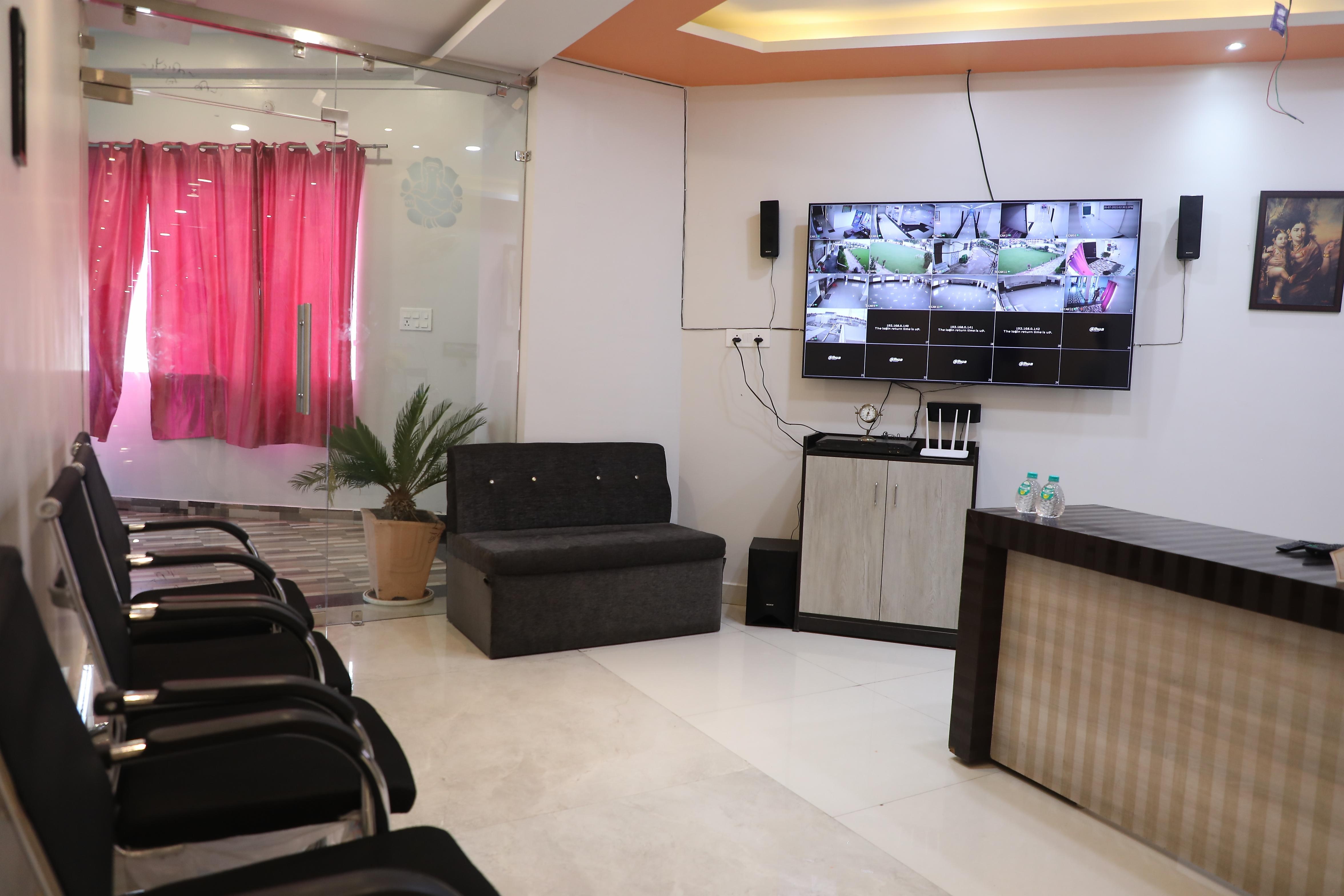 Hotel Shri Siddhi Vinayak - Tap to explore photos