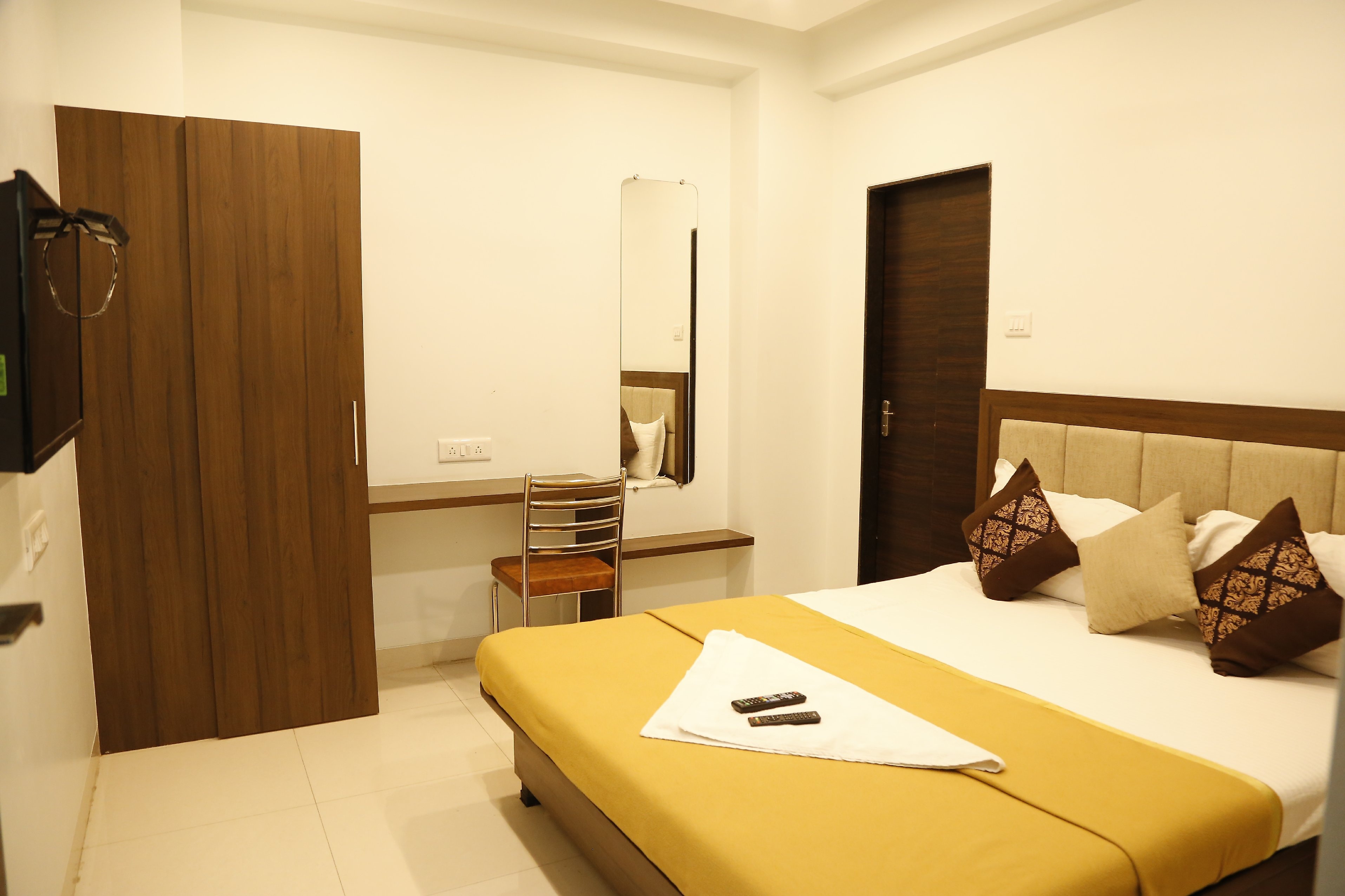 Hotel Sai Prasad - Tap to explore photos