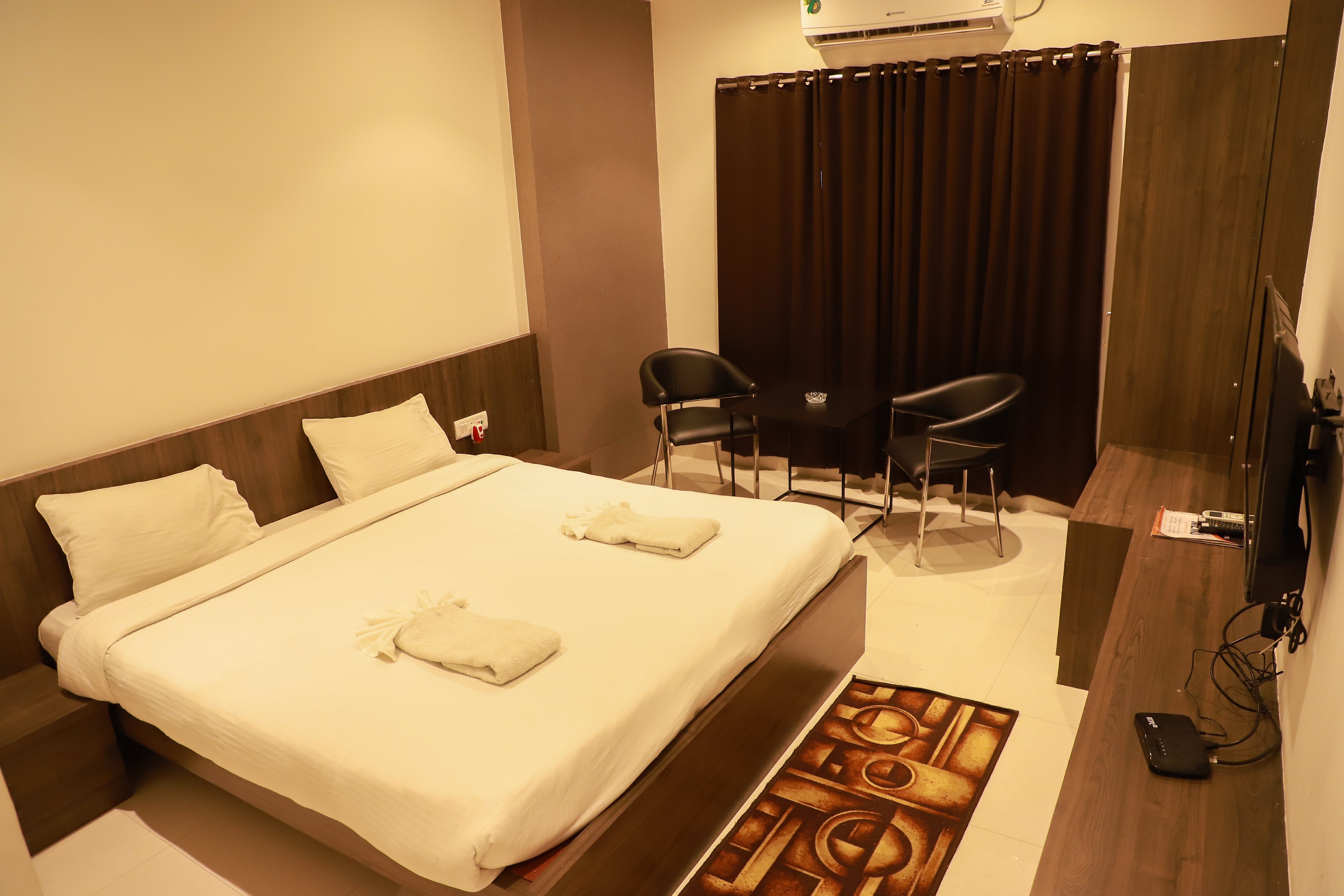 Comfort Hotel,Dibrugarh - Tap to explore photos