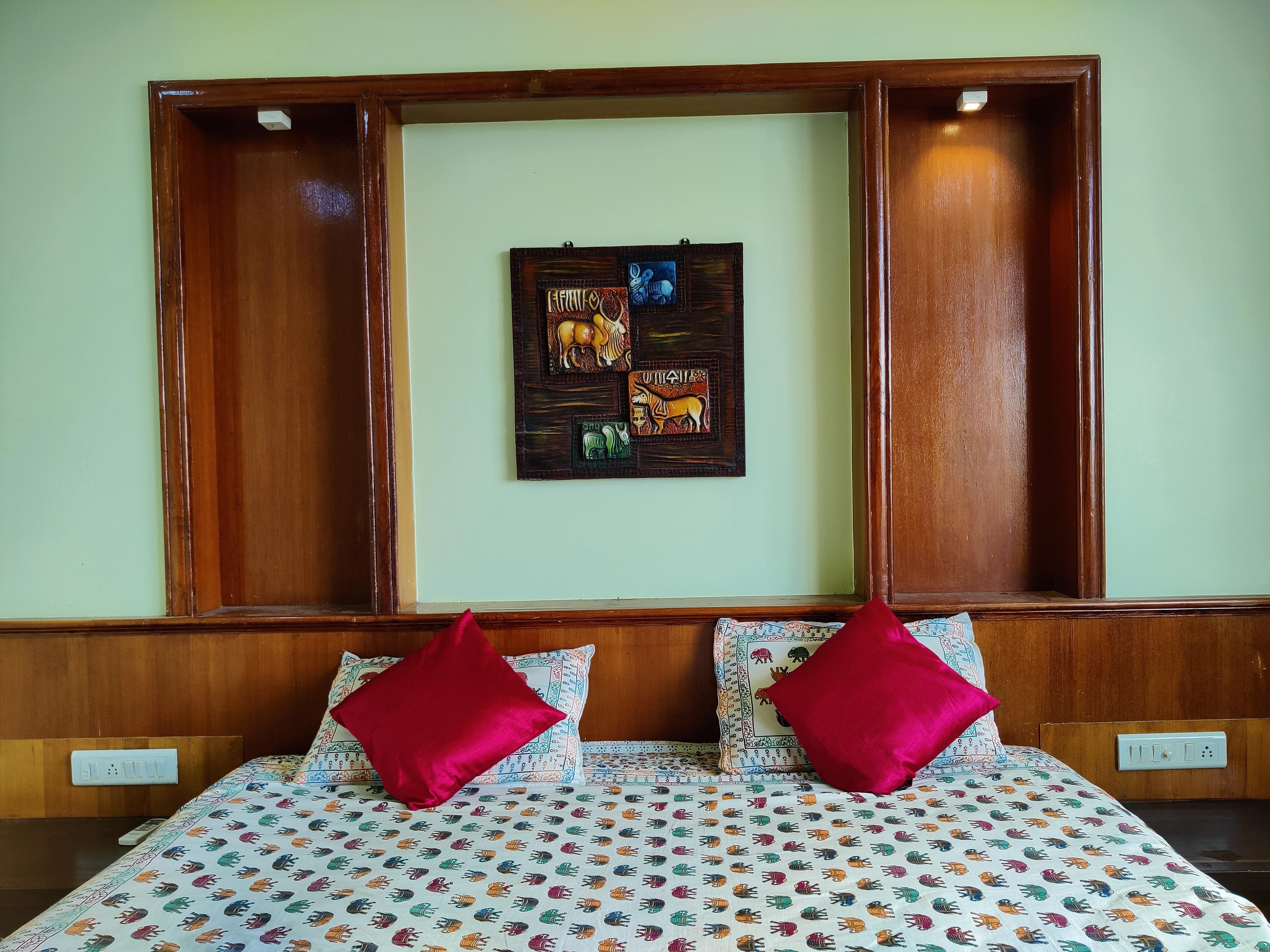 Hotel Suman City ( by Ykx Residencies ) - Tap to explore photos