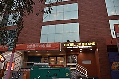 Hotel J P Grand, Jamui