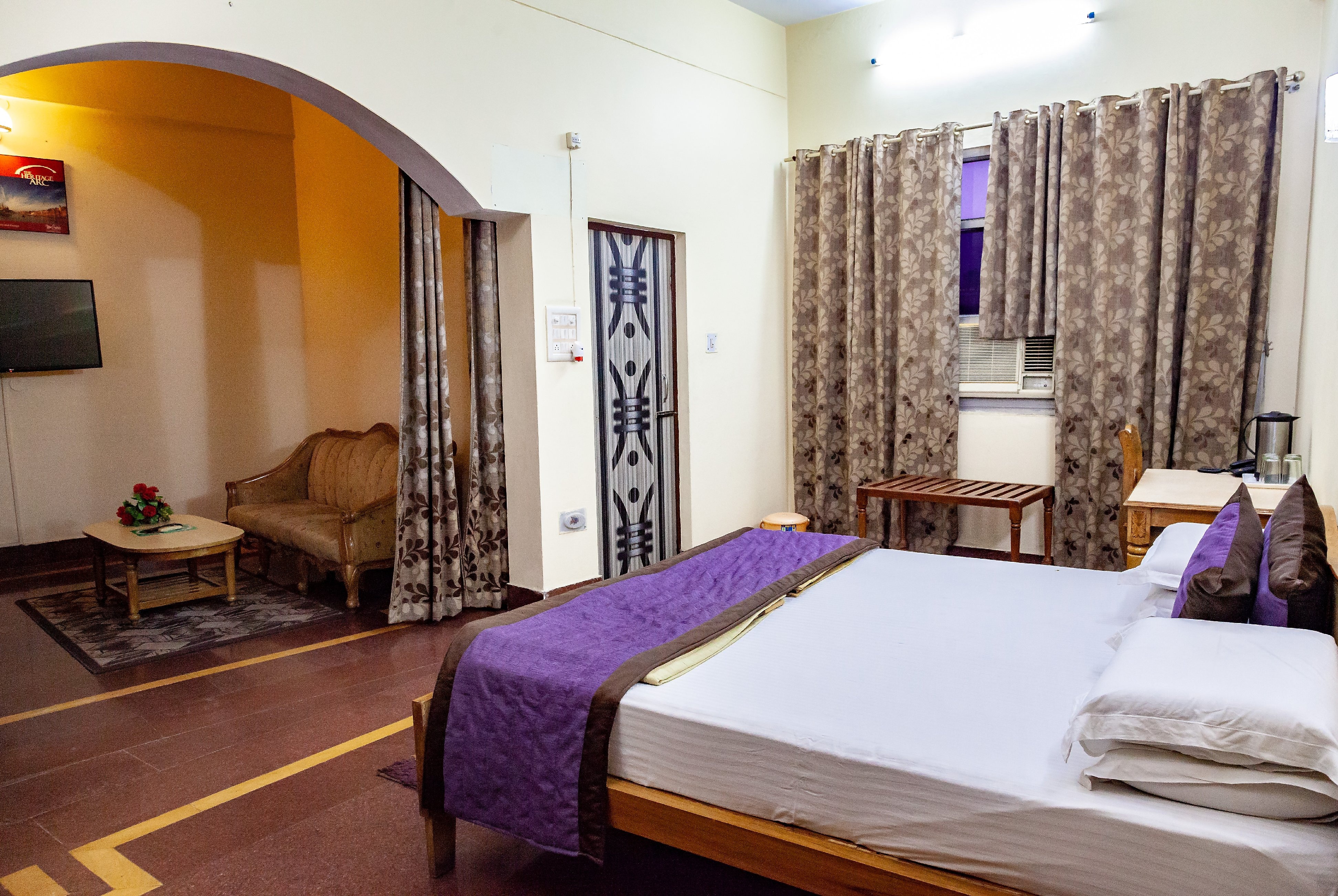 Hotel Alaknanda, Haridwar - Tap to explore photos