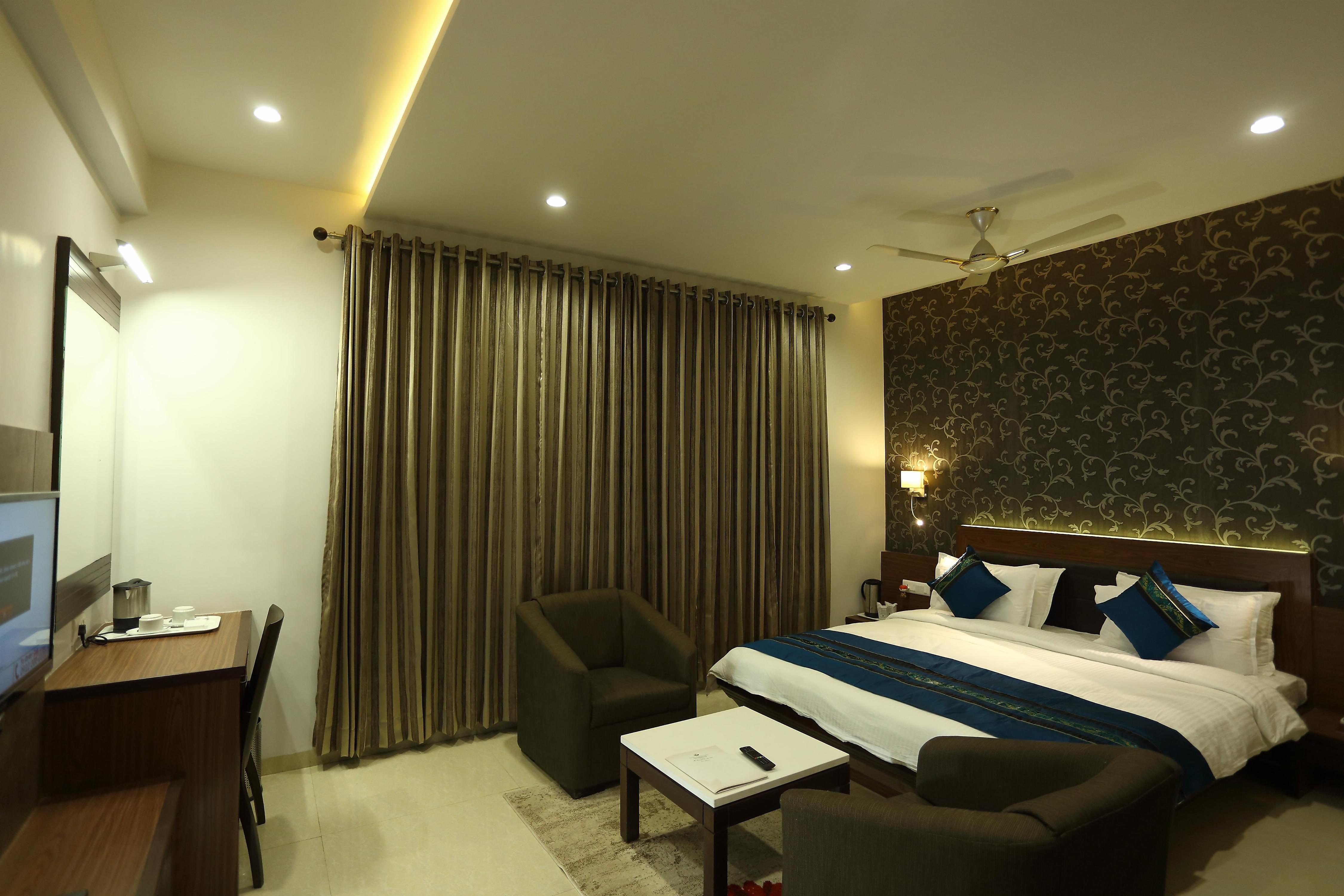 Hotel The Grand Vaibhav - Tap to explore photos