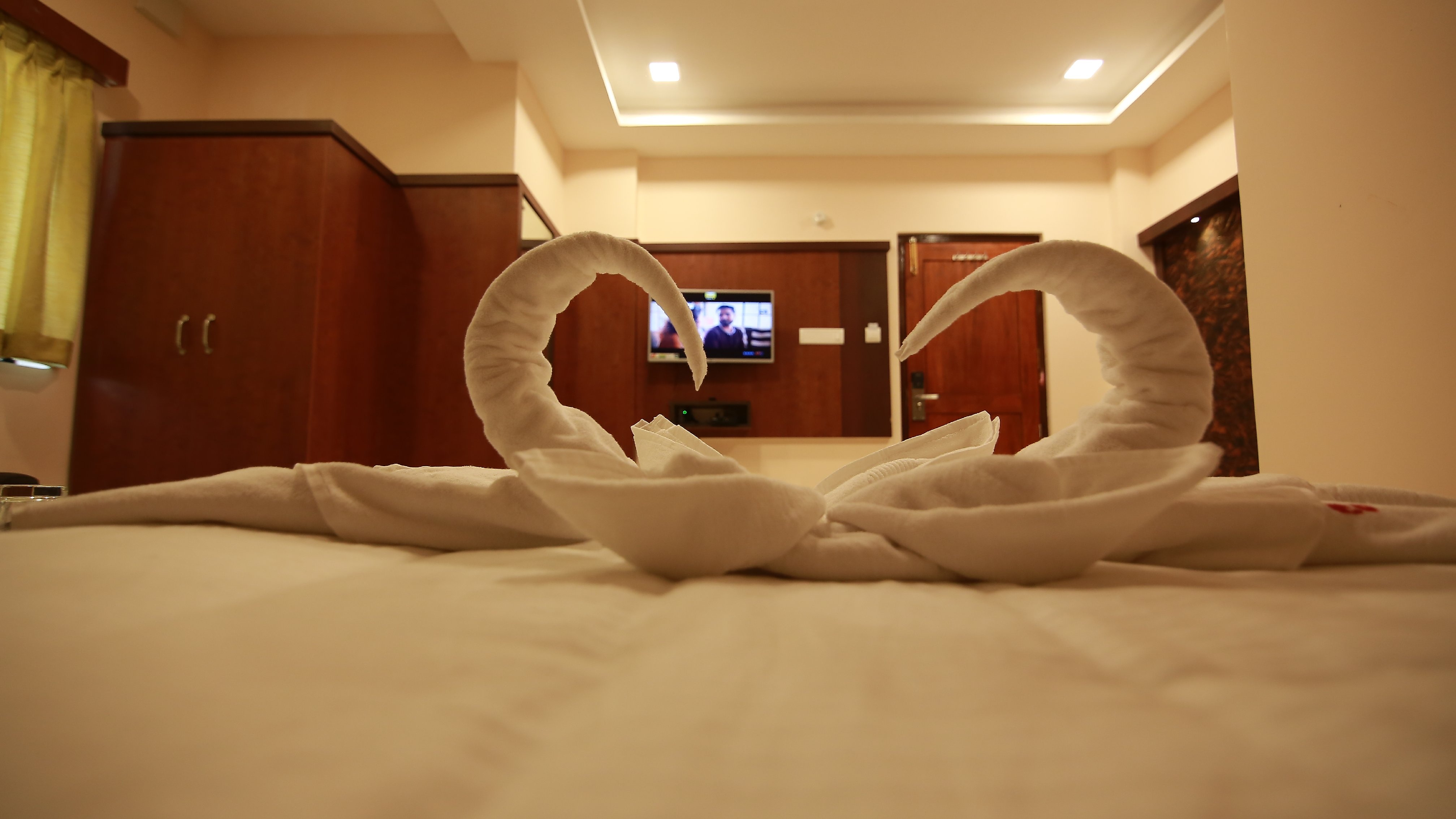 Apple Suites - Gandhi Nagar - Tap to explore photos