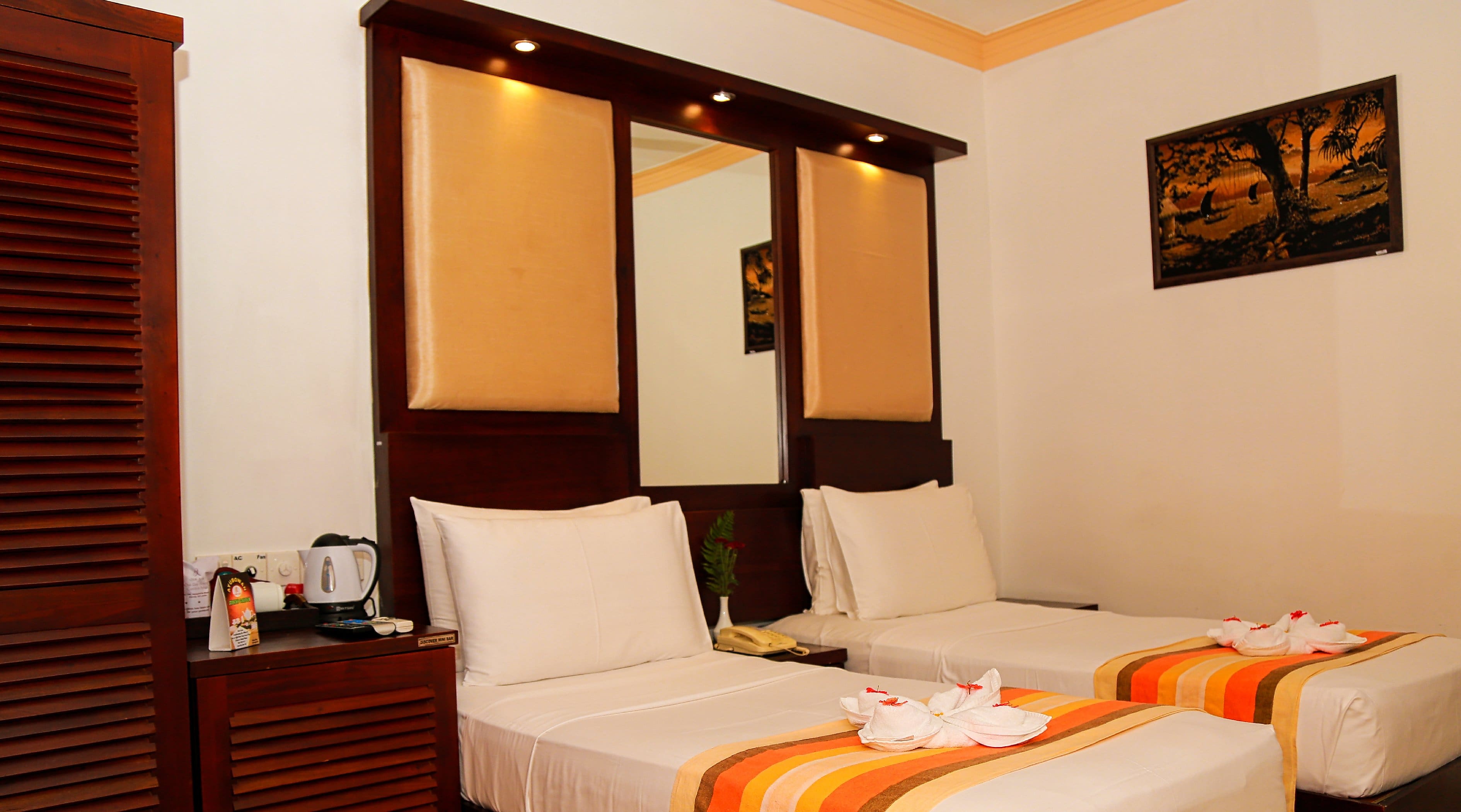 Oak Ray Serene Garden Hotel Level 1 Safe and Secure - Tap to explore photos