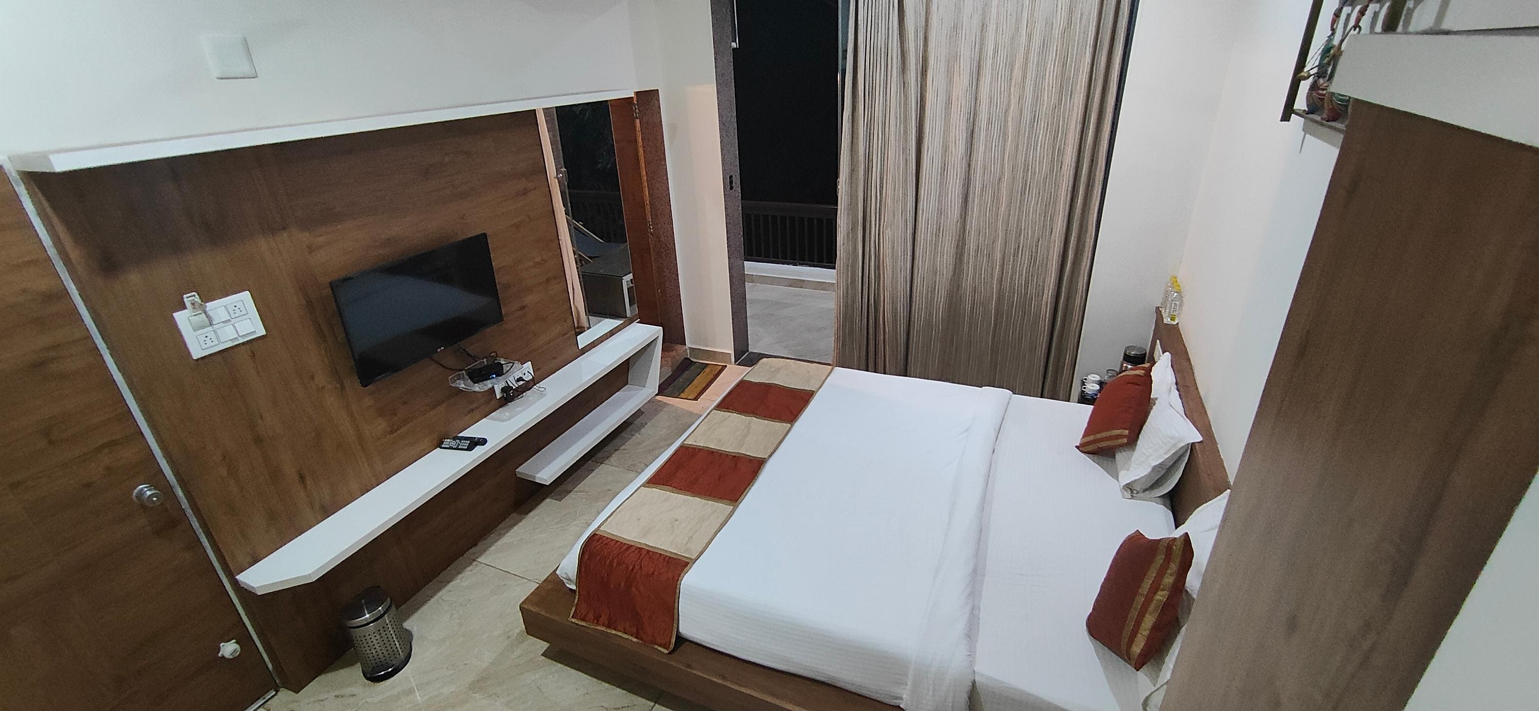 Gir Vihar Resort - Tap to explore photos