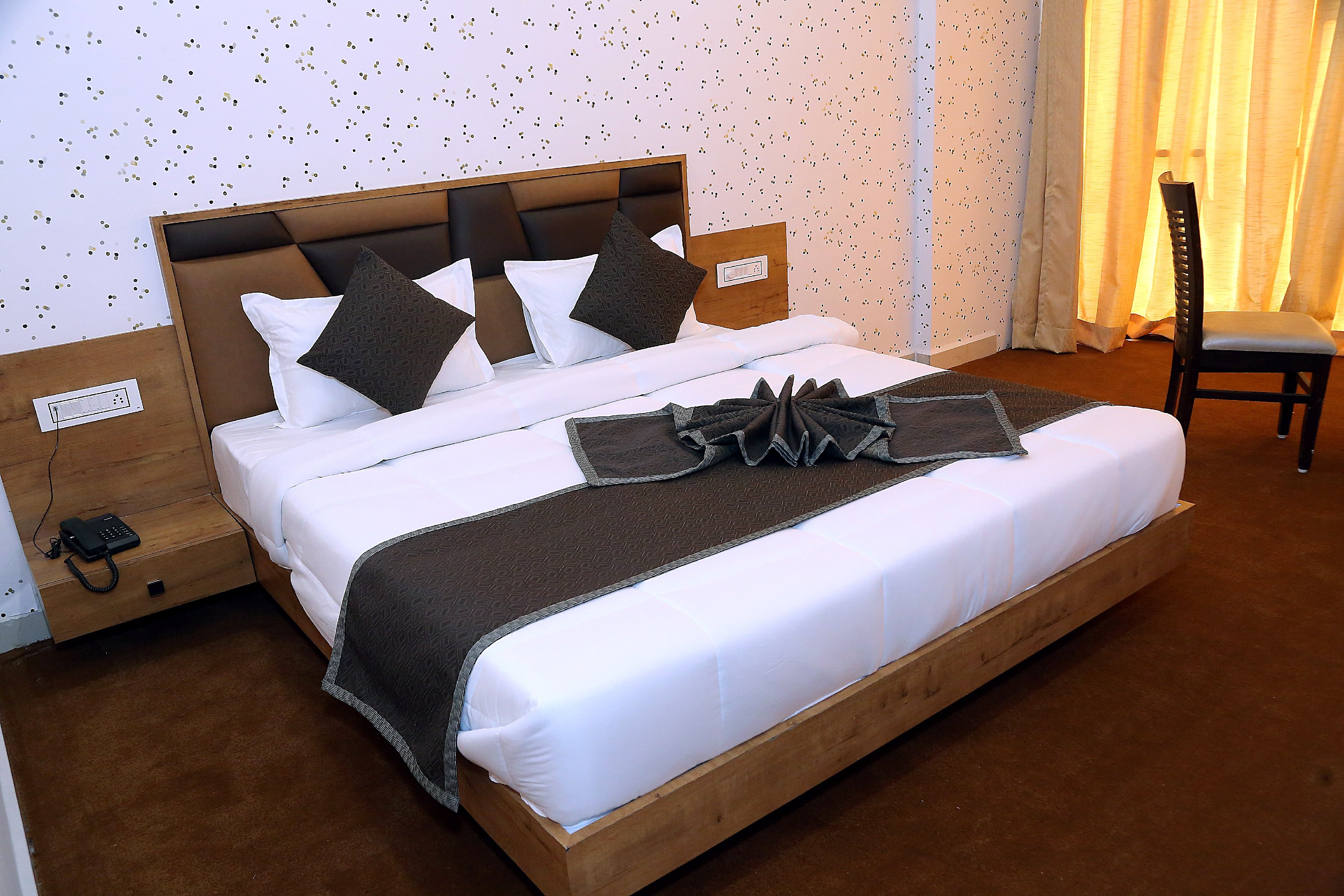 Khajoora Hotel and Resort, Morbi - Tap to explore photos