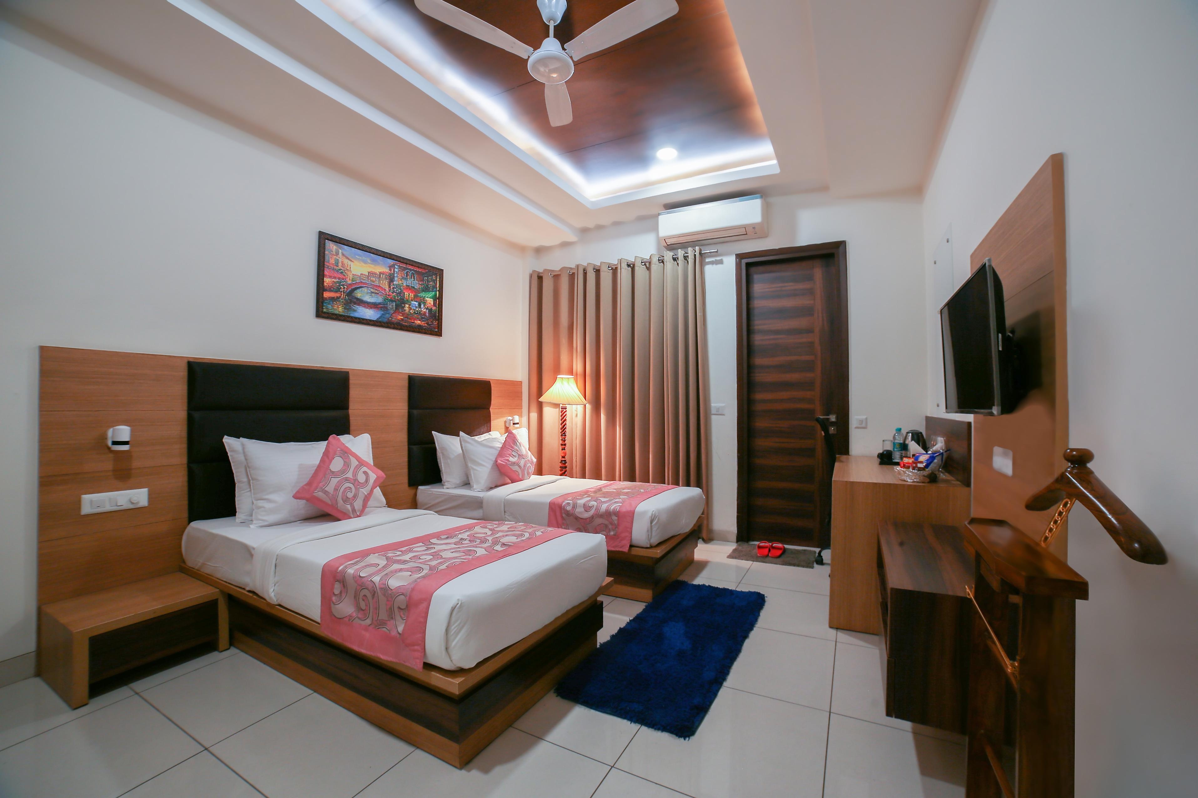 Hotel Grand Regency Near Delhi Airport - Tap to explore photos