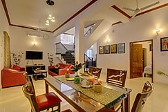 Ludo Private Pool Villa | WiFi-Caretaker-Parking | North Goa, Goa
