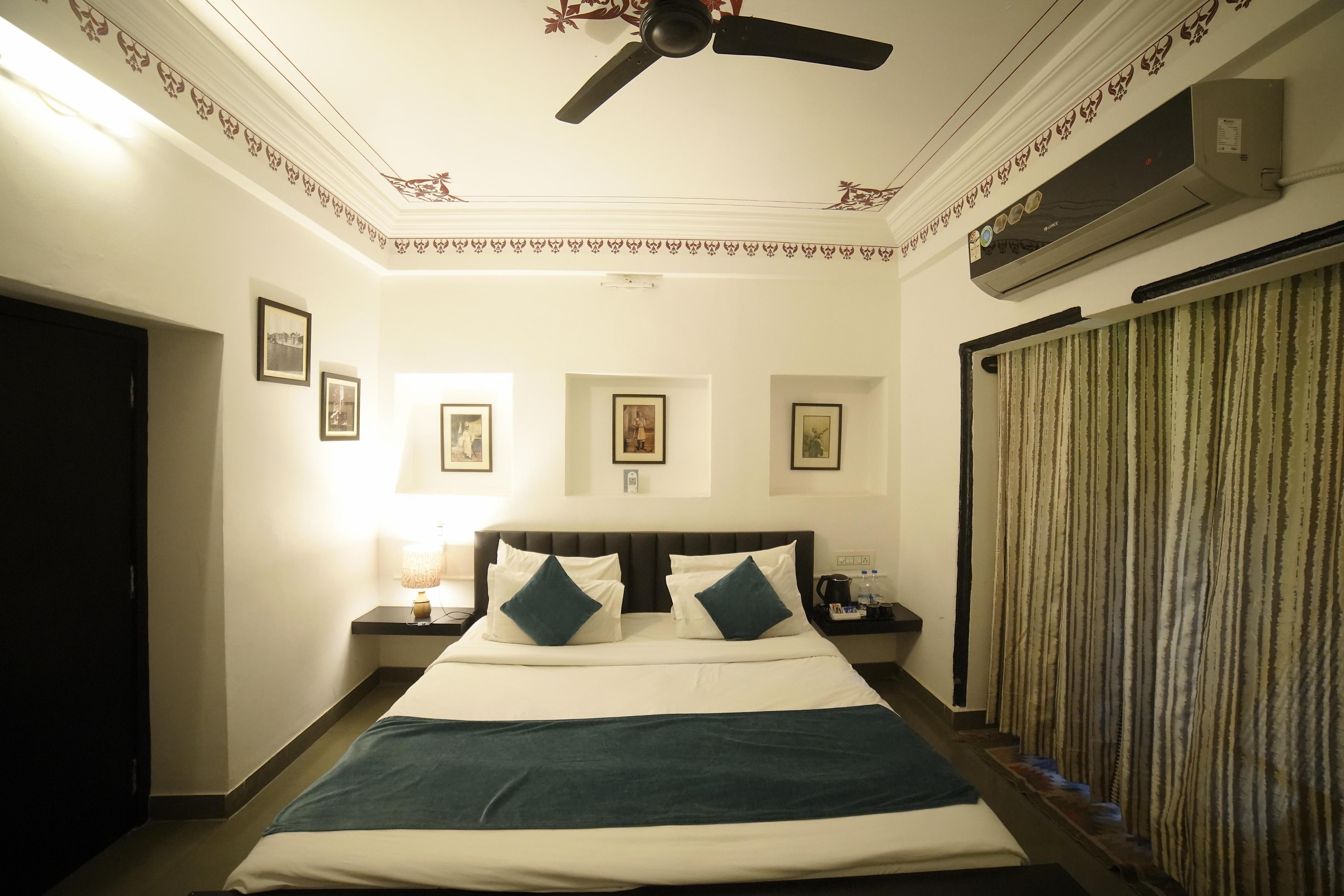 Hotel Udai Niwas by Lake Udaipur - Tap to explore photos