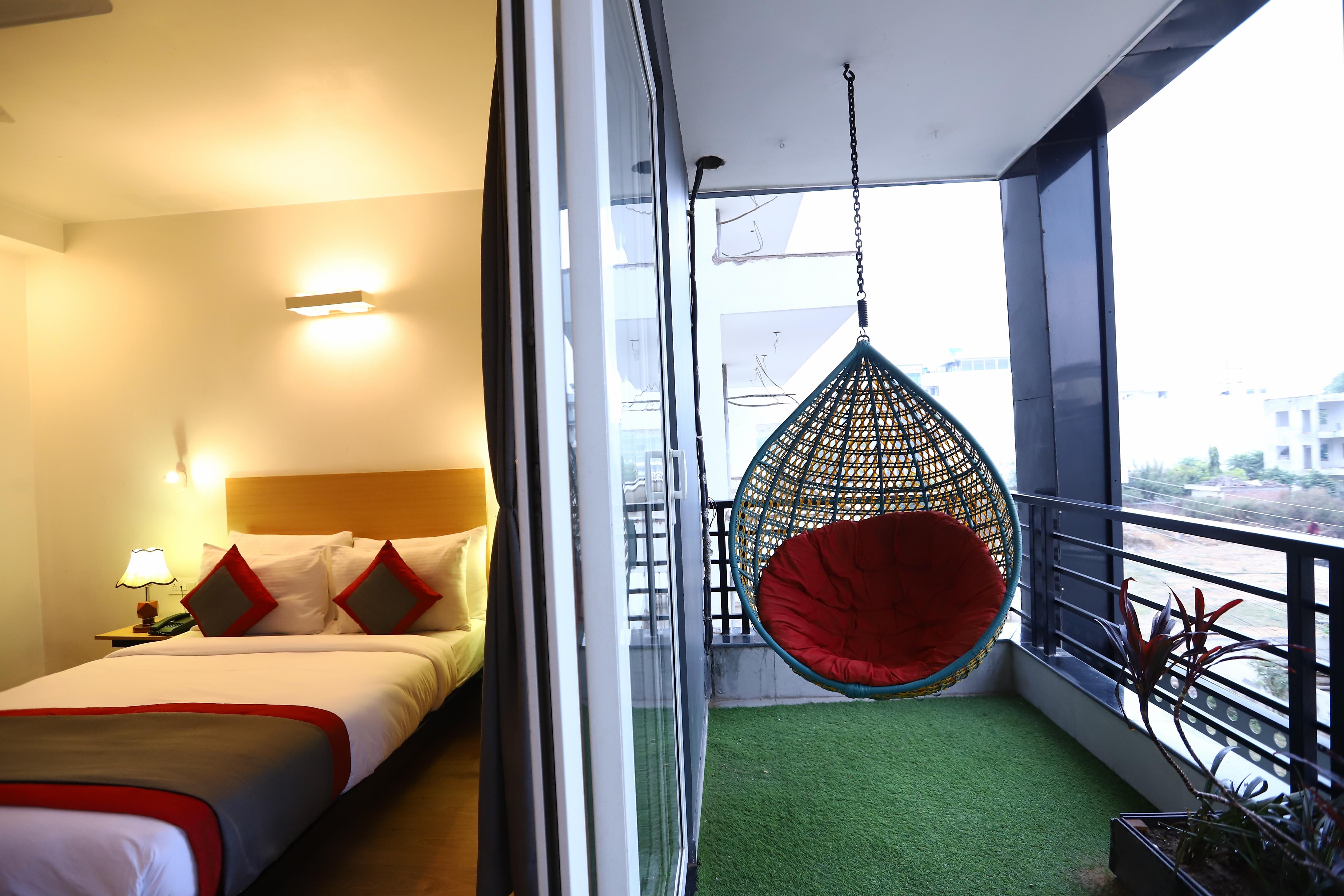 BK STUDIO Rooms near Huda City Center - Tap to explore photos