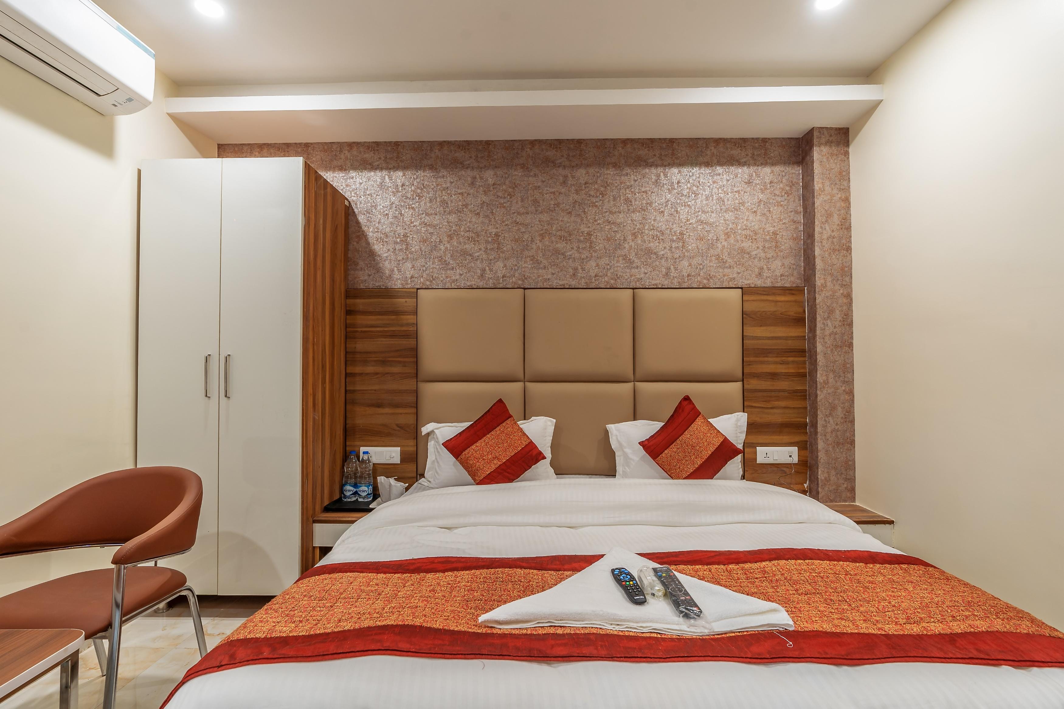 Tejas Regency Opposite Yashobhoomi - Tap to explore photos