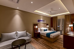 Cocoon Hotel, Sangli