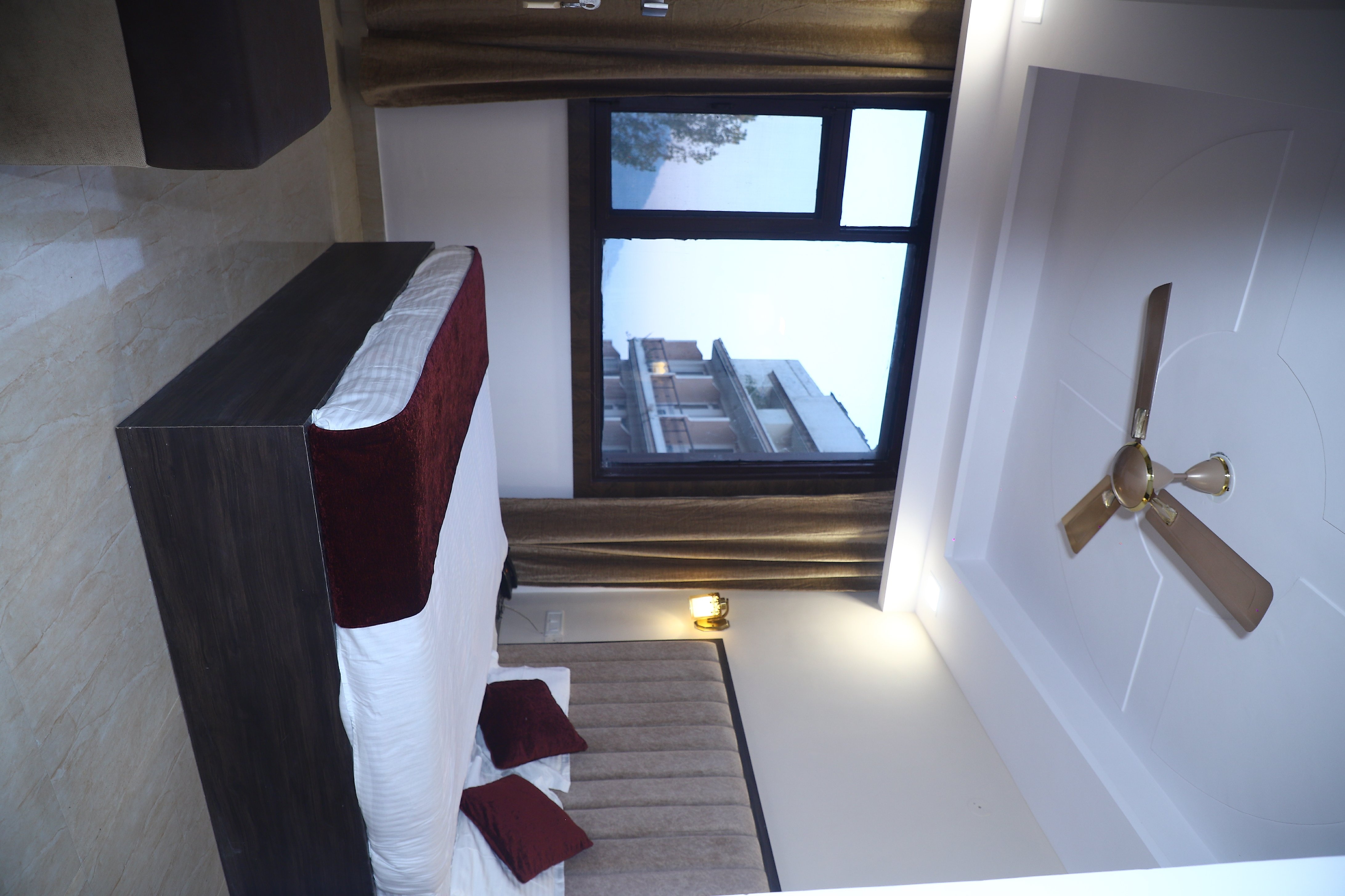 The Divine Oak - A Boutique Hotel - Tap to explore photos