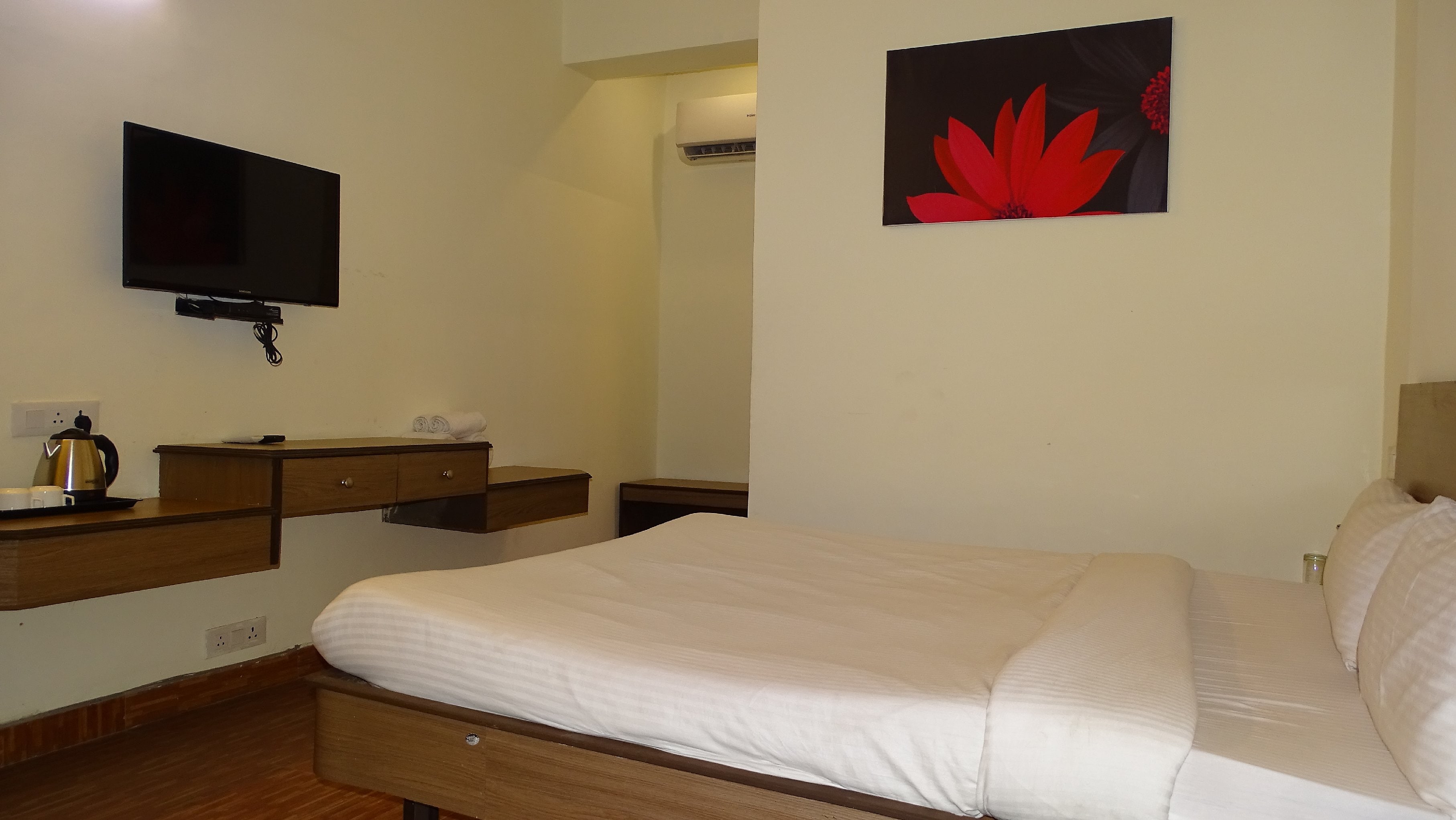 Hotel Gaurab at Paltan Bazaar - Tap to explore photos