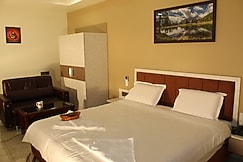 Hotel Kumbhakarna, Guntur