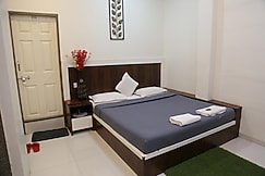 Hotel Kisan ( Parking & Restaurant ), Kolhapur