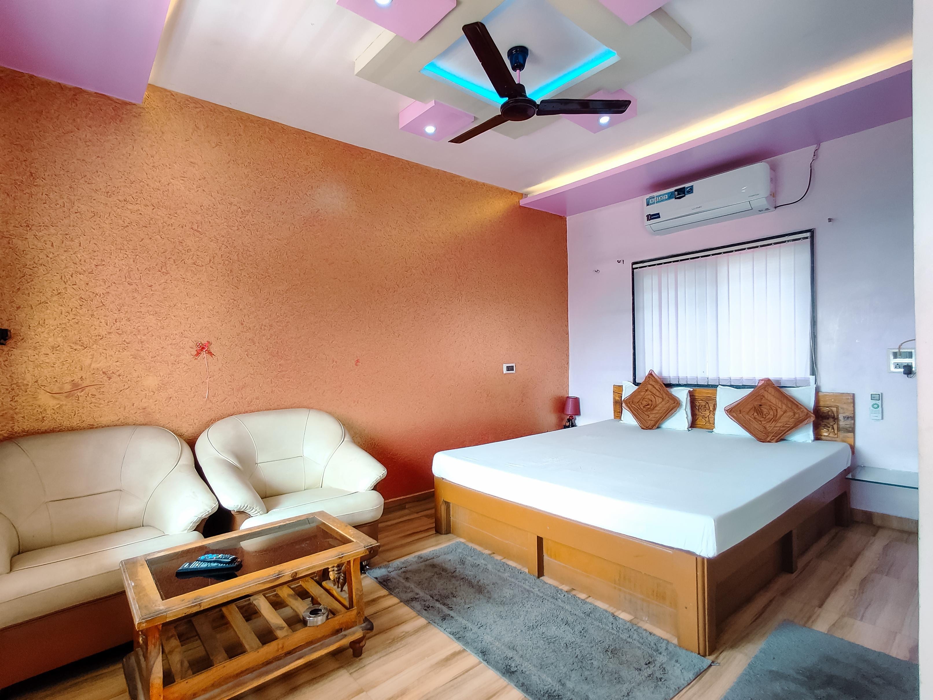 Deluxe AC room 1