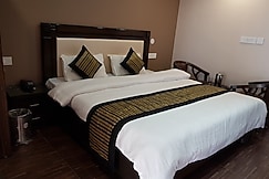 Snow Valley Homestay | Rooms with Wi-Fi, Mussoorie