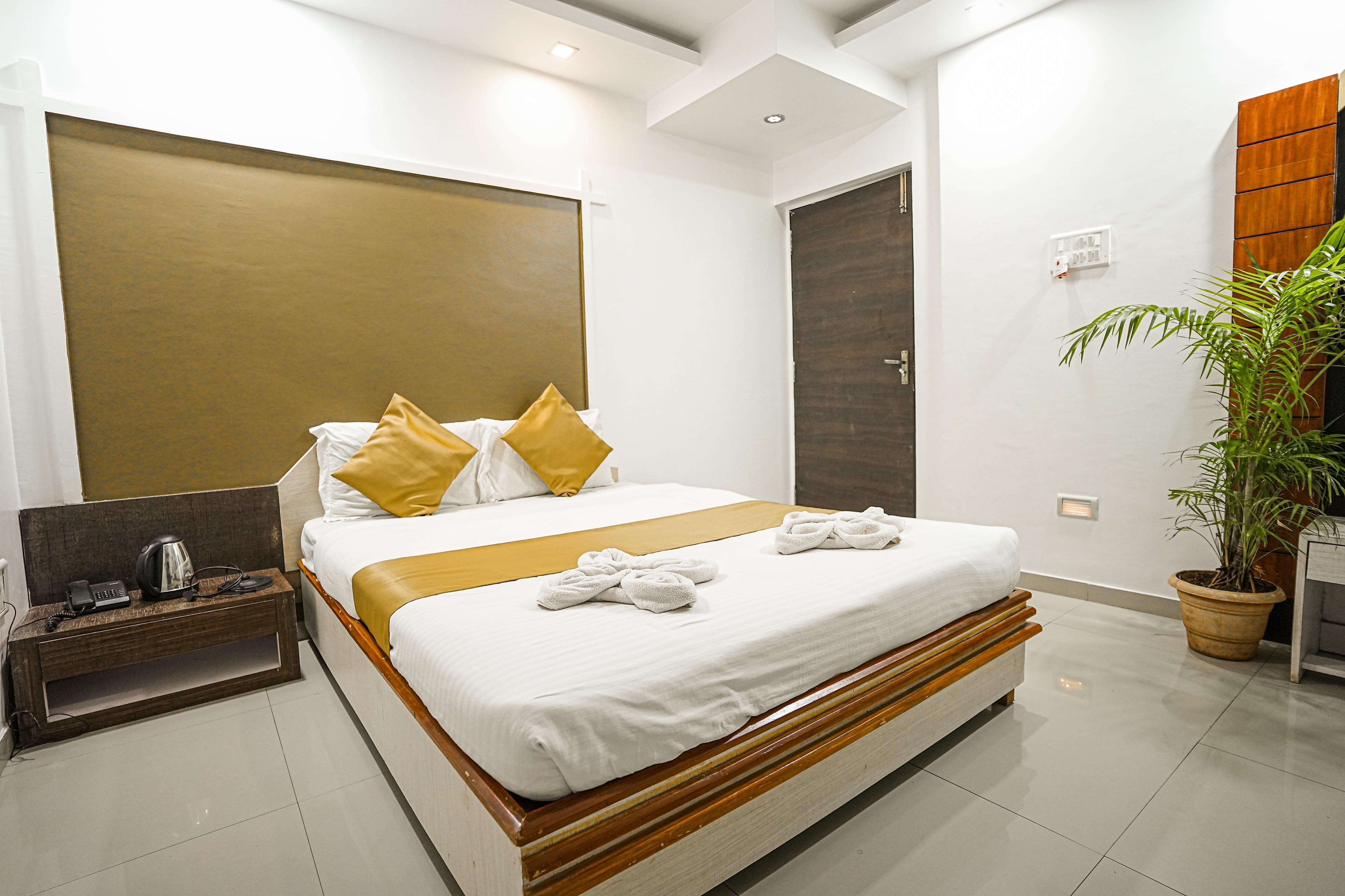 Hotel Anand - Tap to explore photos