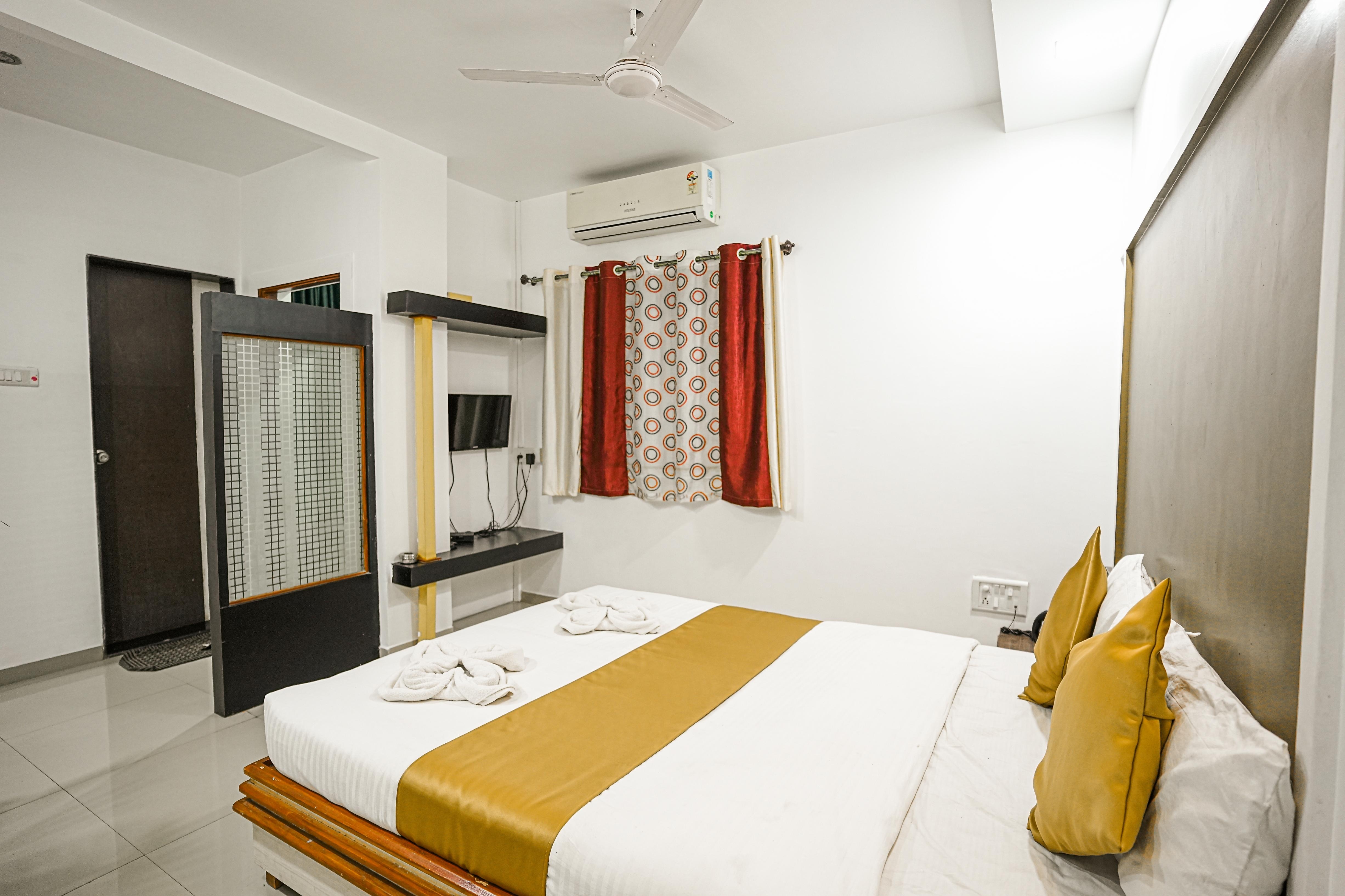 Hotel Anand 2