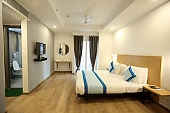 Hotel White Saffron, Delhi