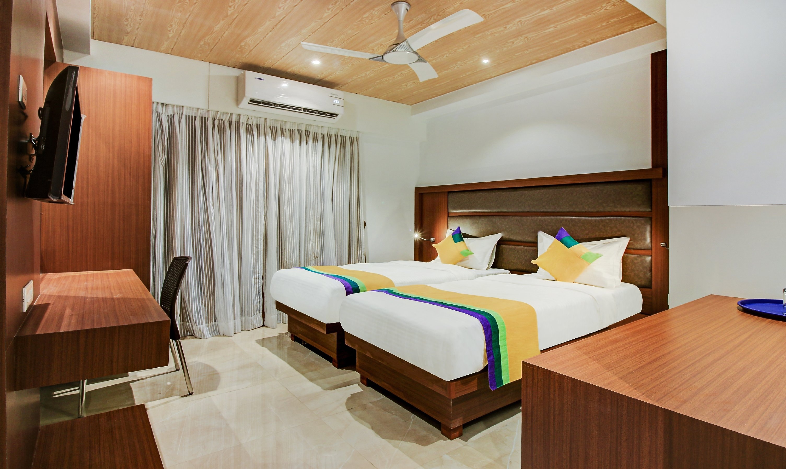 HOTEL AARUSH INN 3