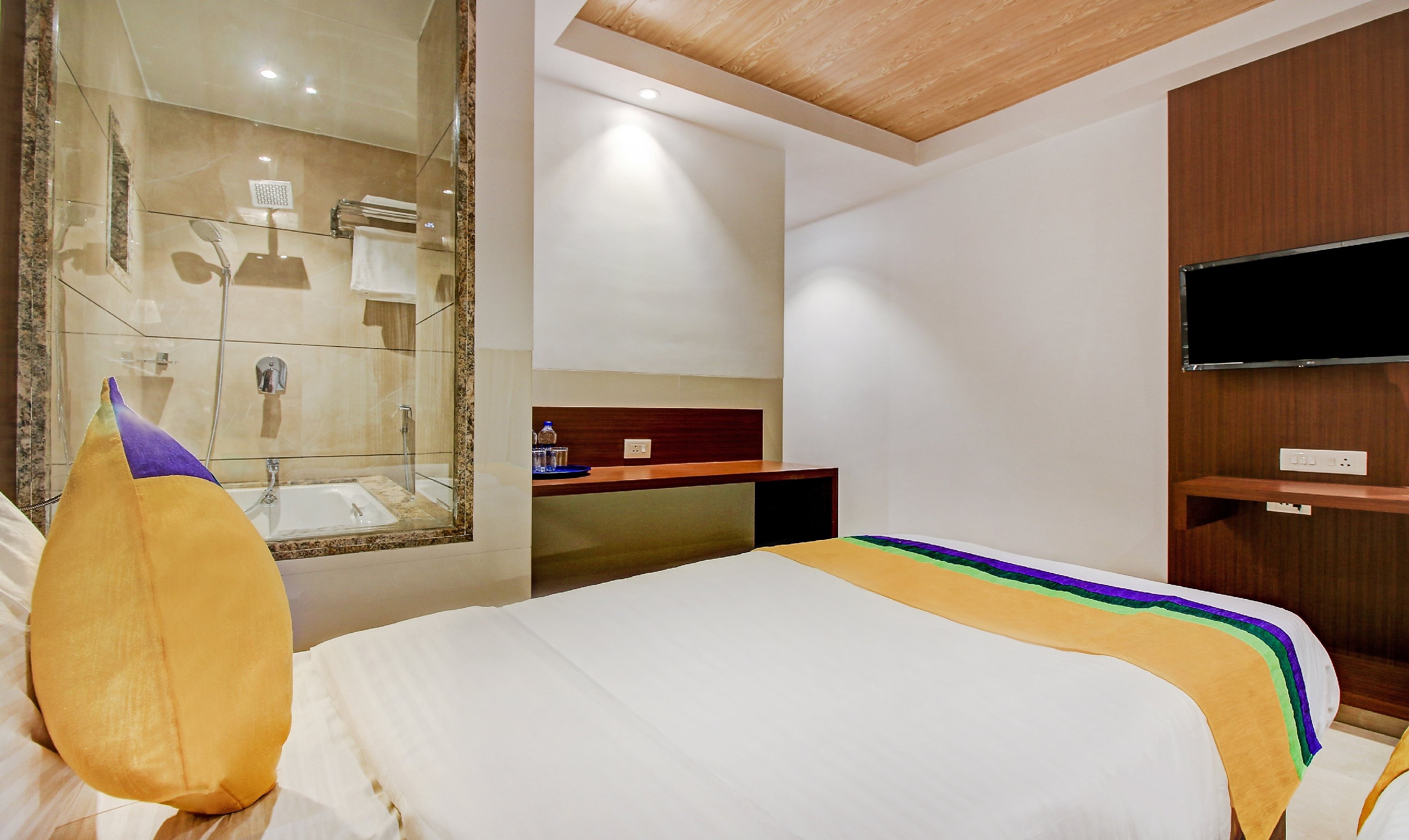 HOTEL AARUSH INN 2
