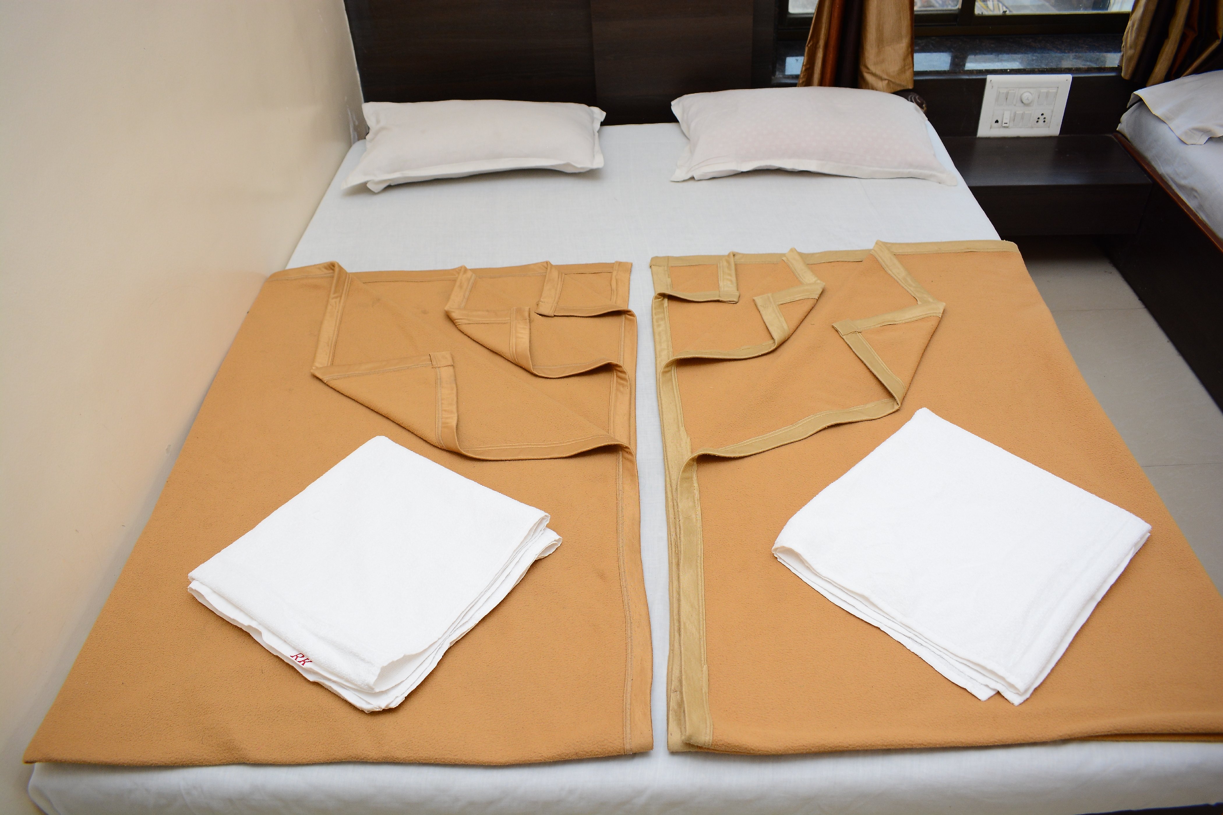 Hotel Sai Sampada NX 4