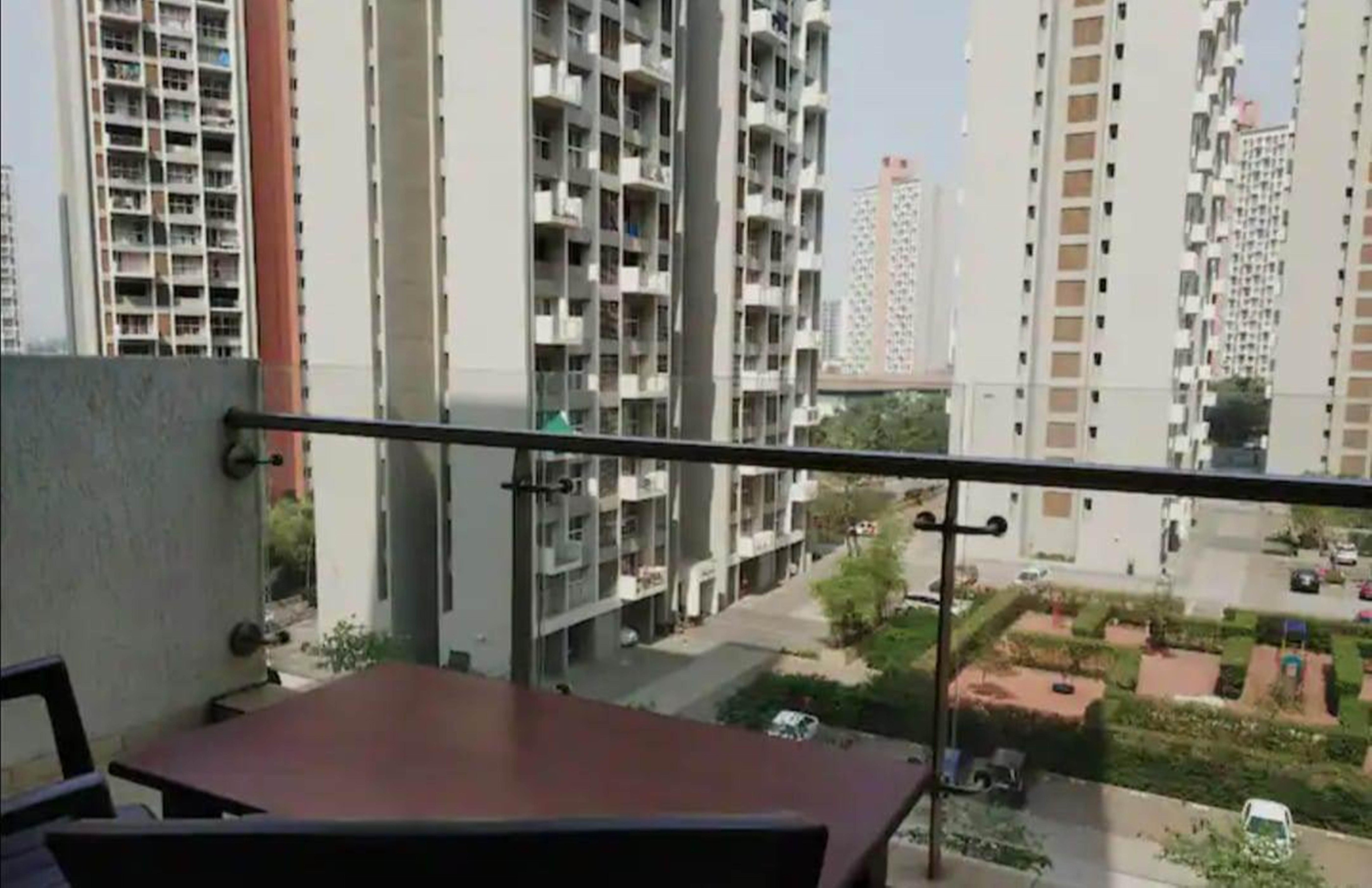 Lavish fully furnished cozy Studio appt in Pune - Tap to explore photos