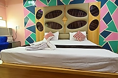 Hotel Golden Palace, Kendraparha