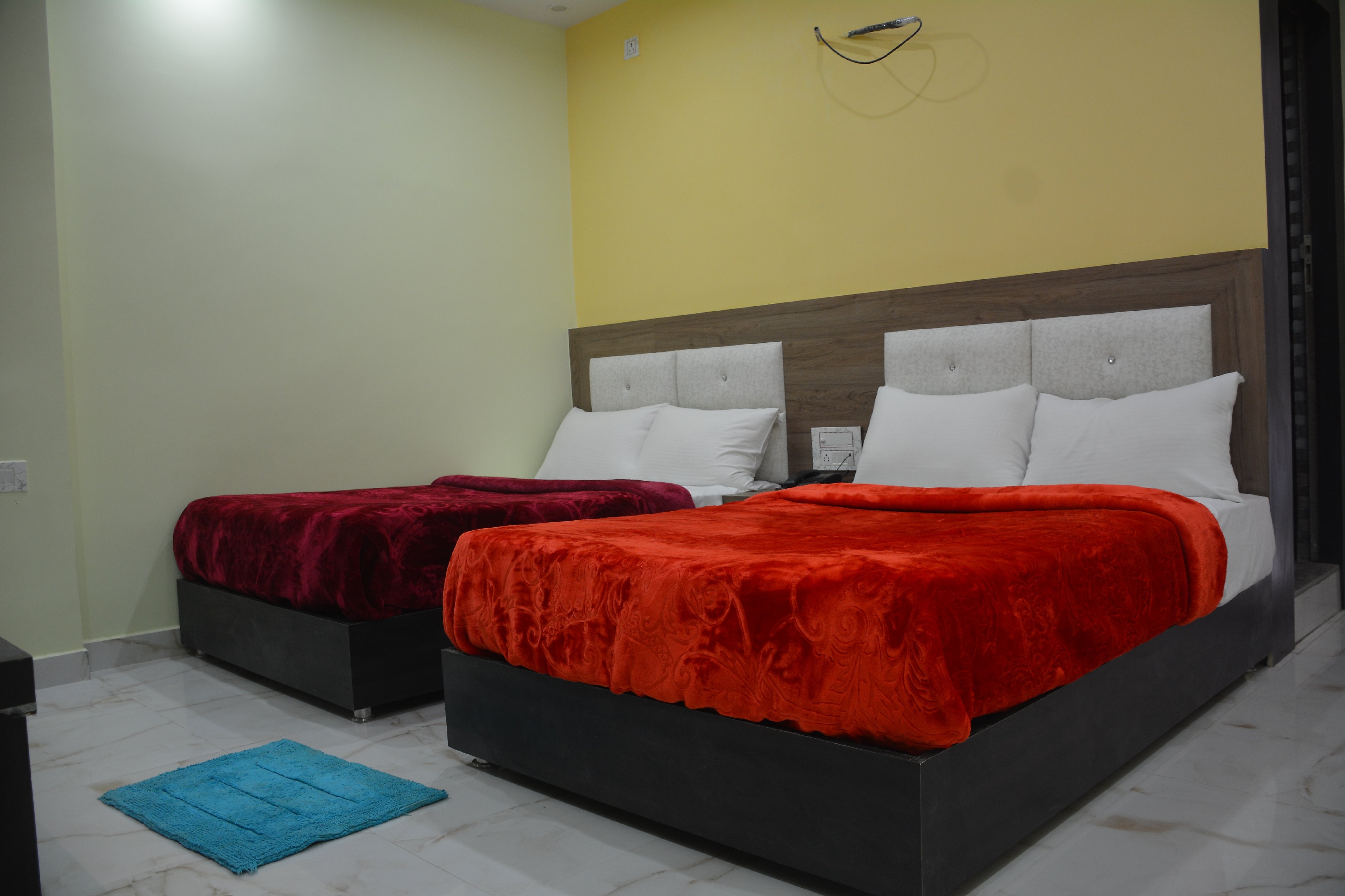 Hotel Delhi Heart - Tap to explore photos