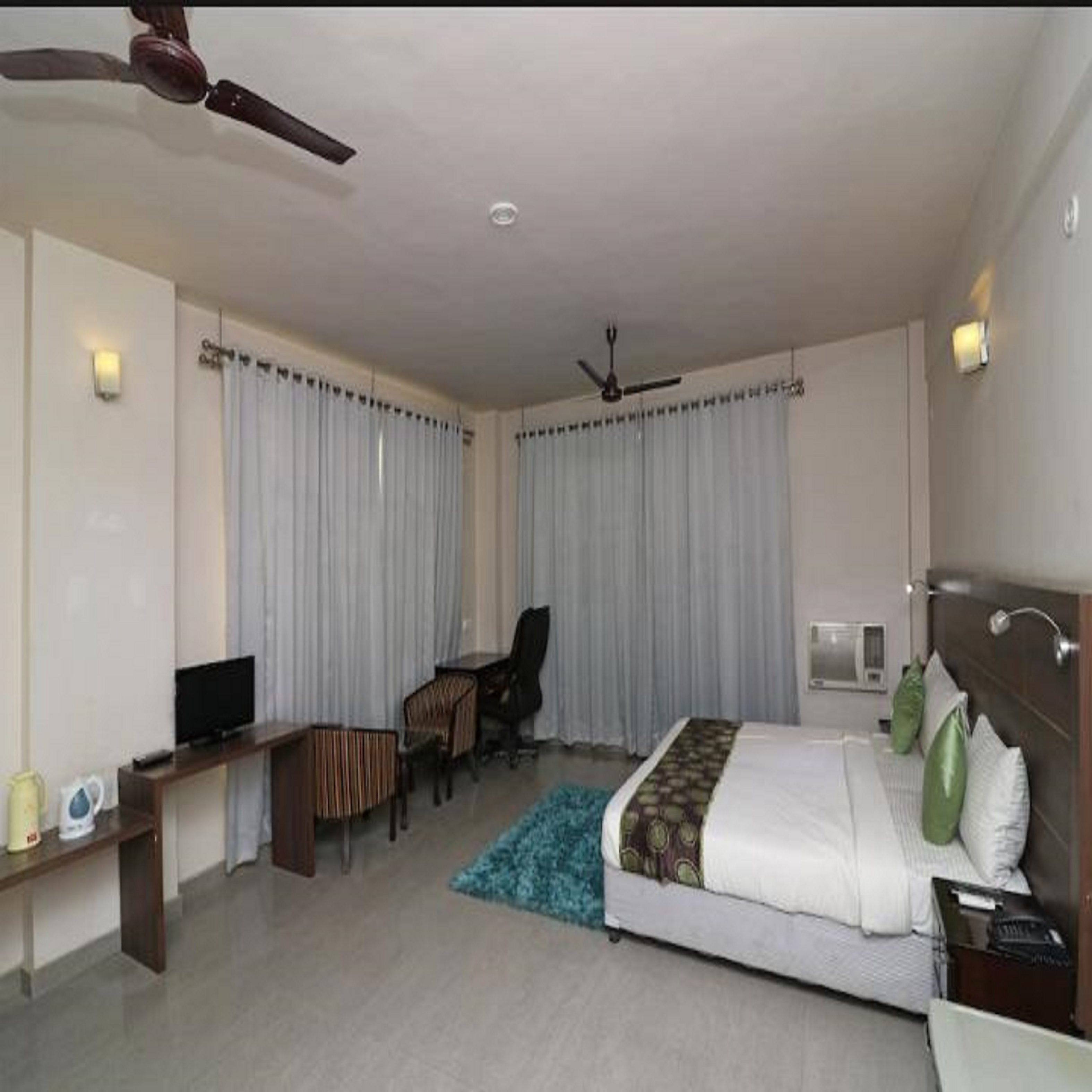 Hotel Matsya Aravali - Tap to explore photos