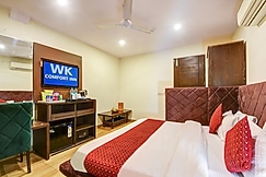 Hotel WK Comfort Inn with Rooftop - Near Connaught Place & Railway Station, Delhi
